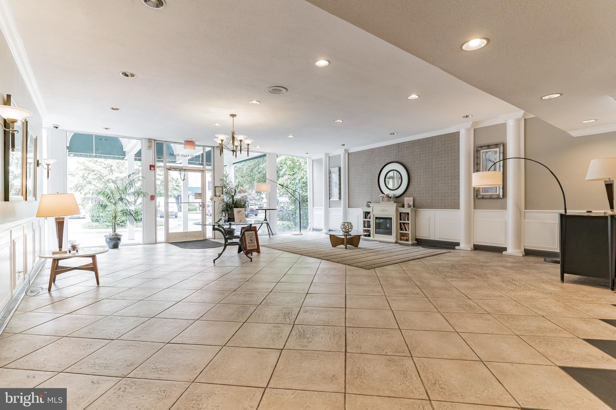 MAIN STREET GREEN - Residential Lease