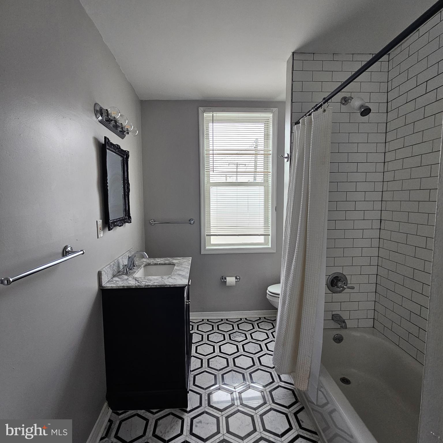 HAMPDEN HISTORIC DISTRICT - Residential Lease