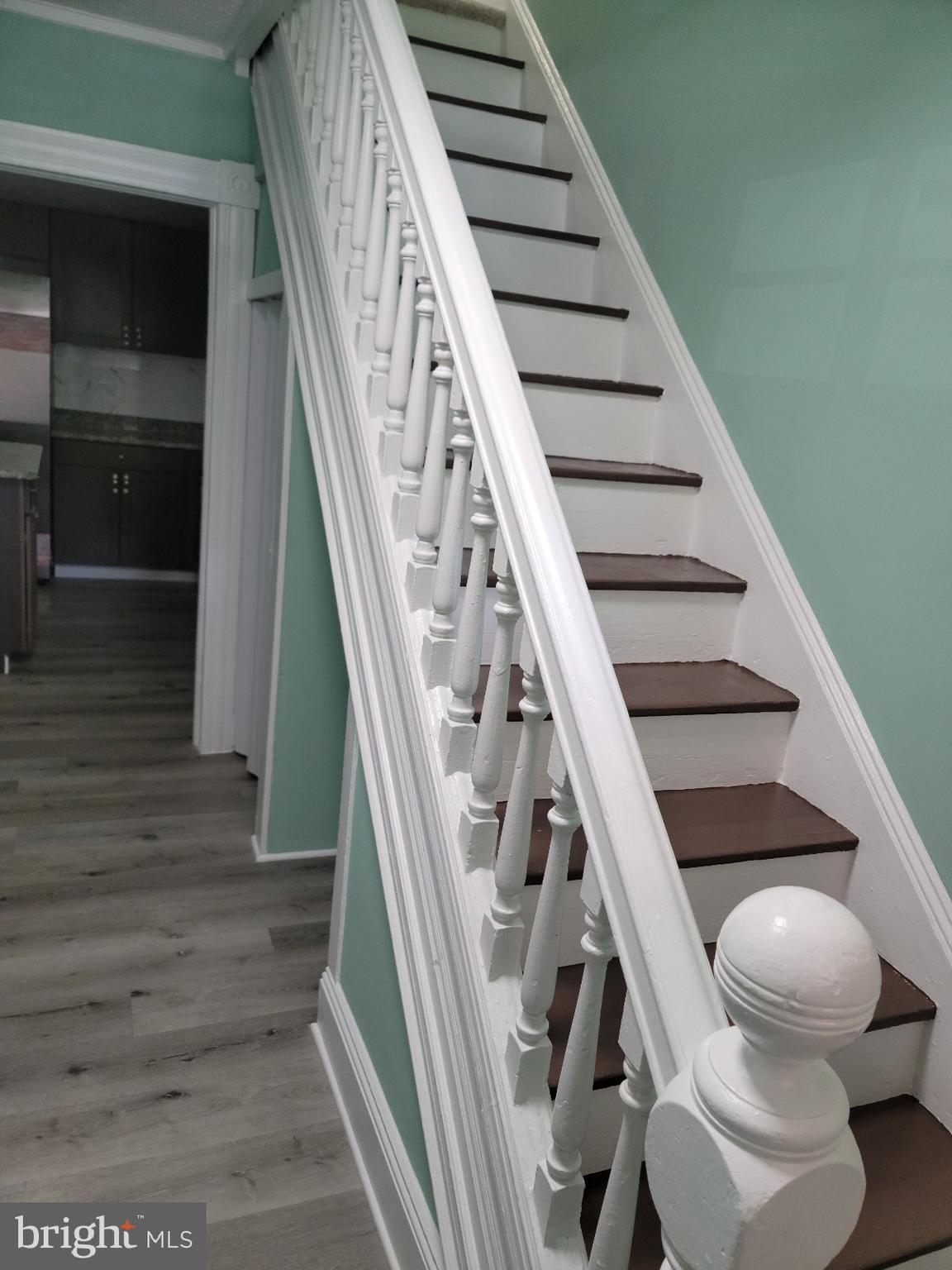 RACE STREET - Residential