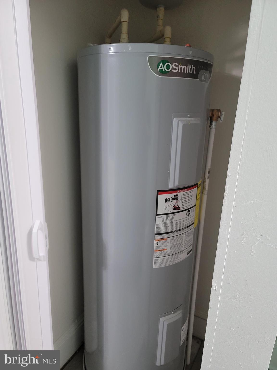 RACE STREET - Residential