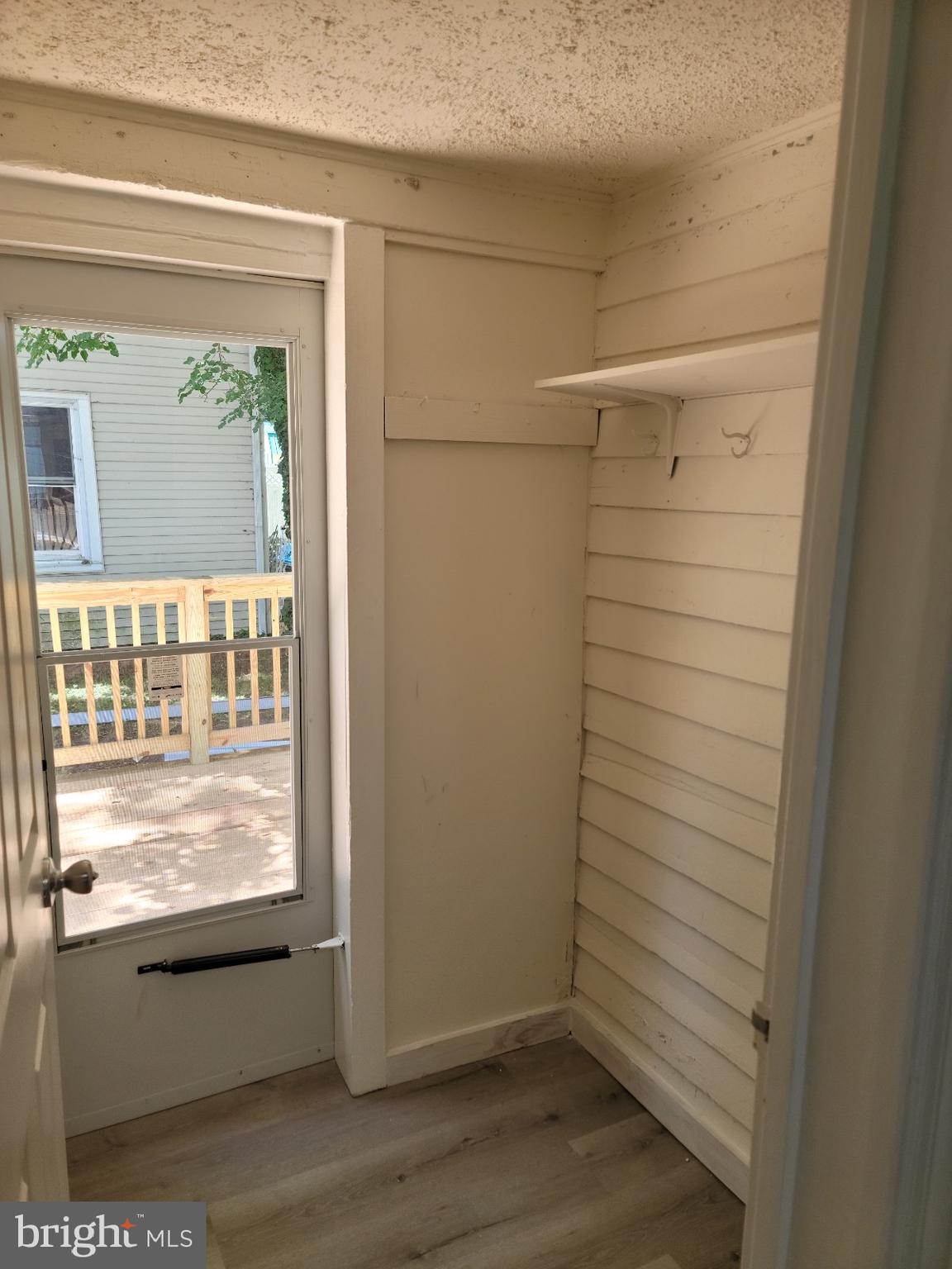 RACE STREET - Residential