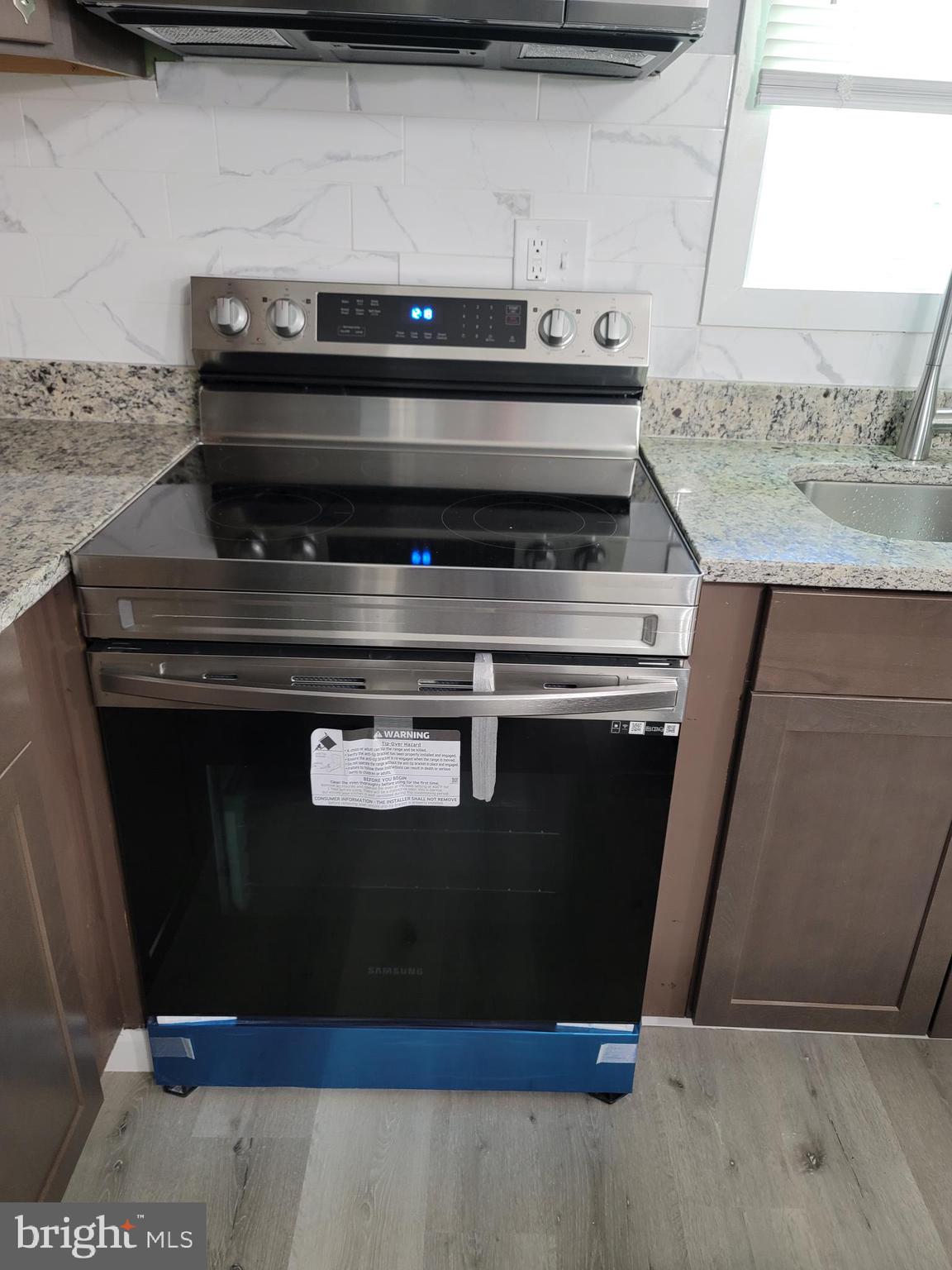 RACE STREET - Residential