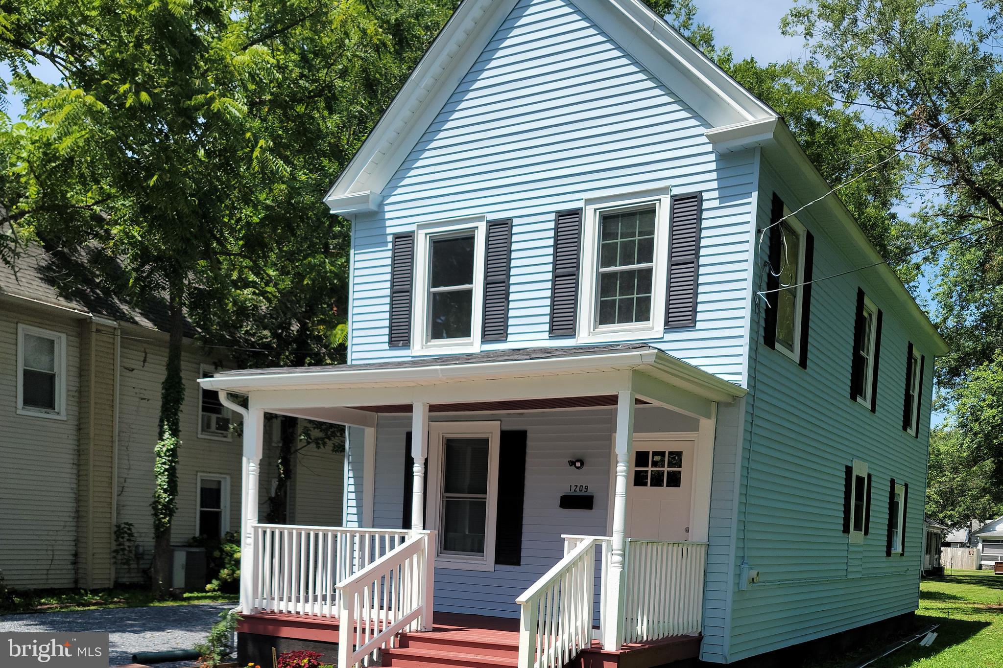 RACE STREET - Residential