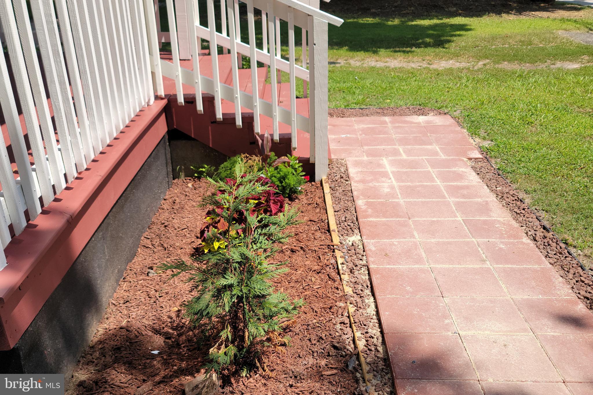 RACE STREET - Residential