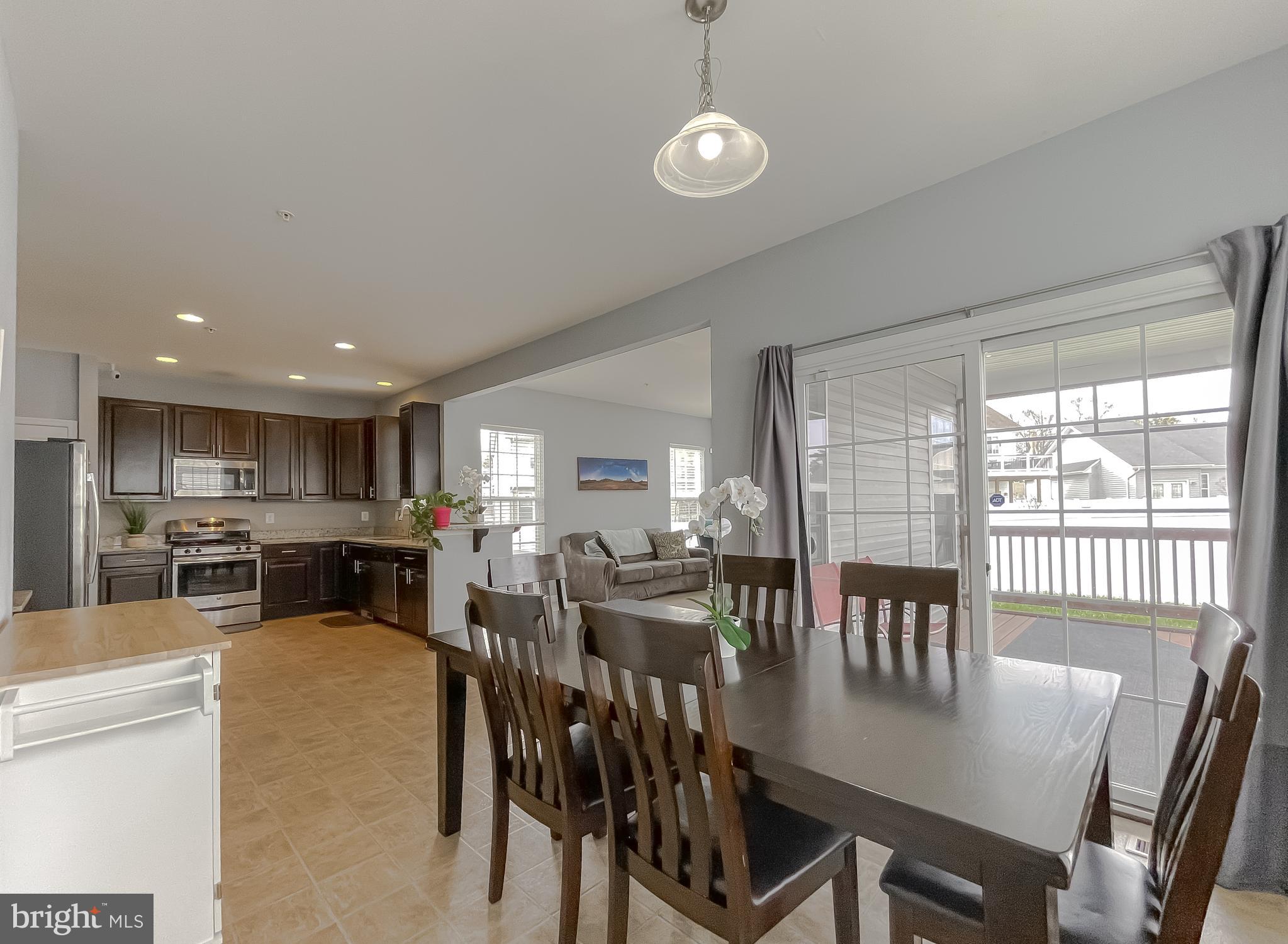 CLEMENTS POINTE - Residential