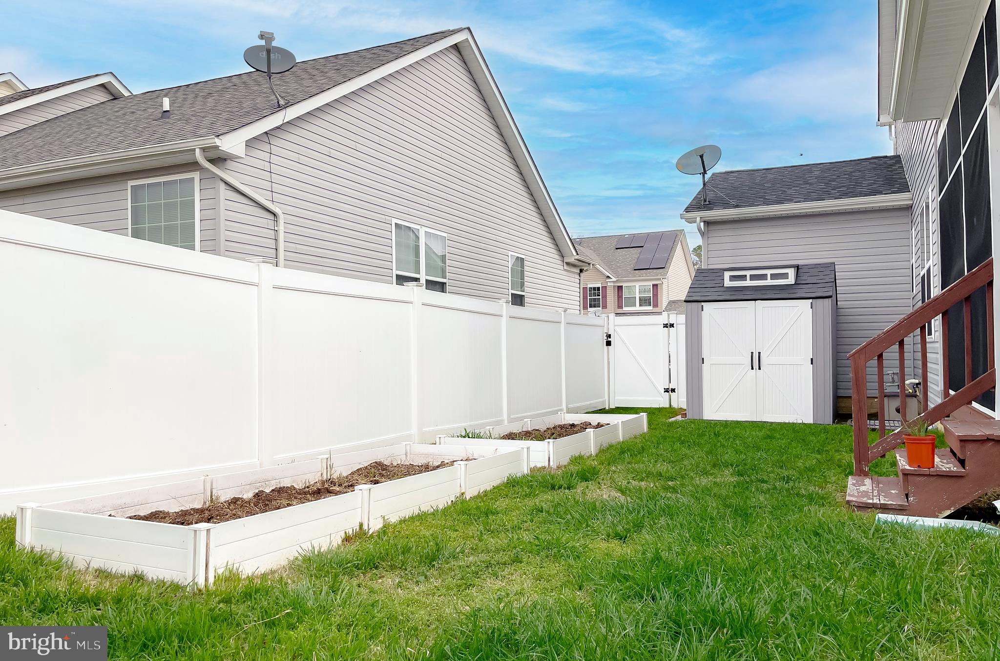 CLEMENTS POINTE - Residential