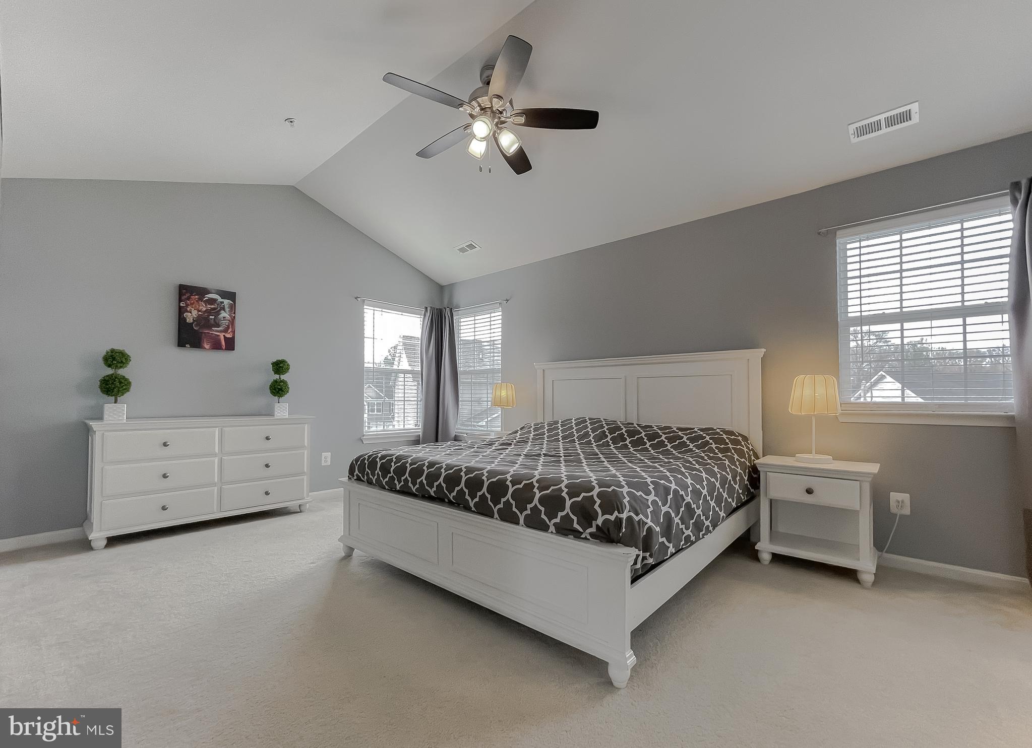 CLEMENTS POINTE - Residential