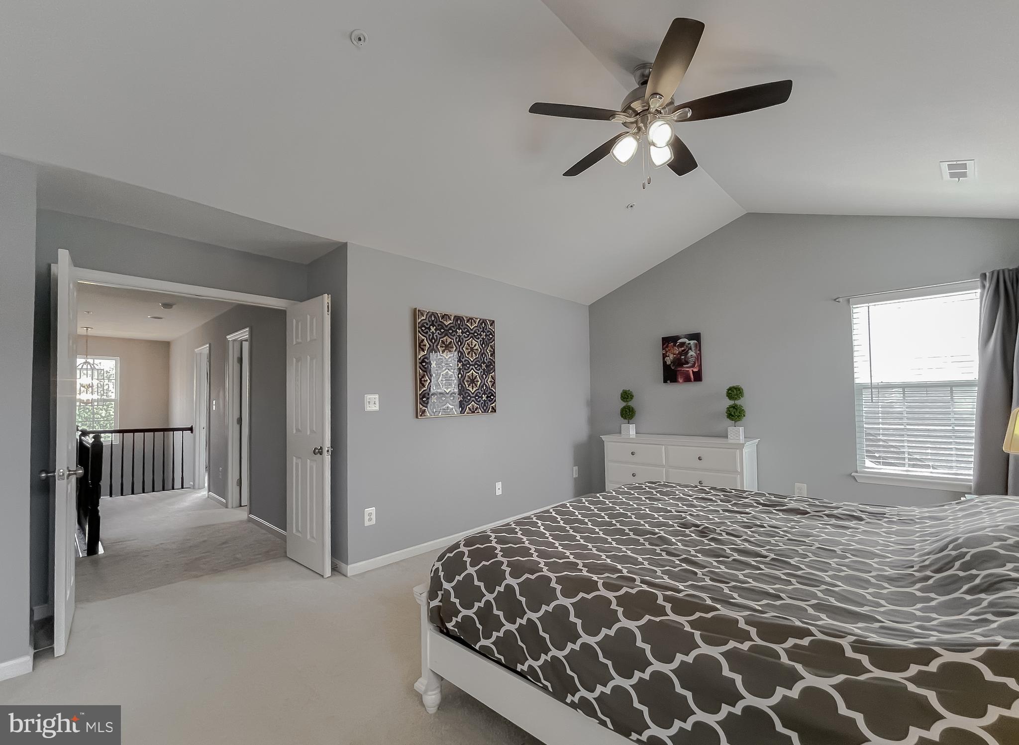 CLEMENTS POINTE - Residential