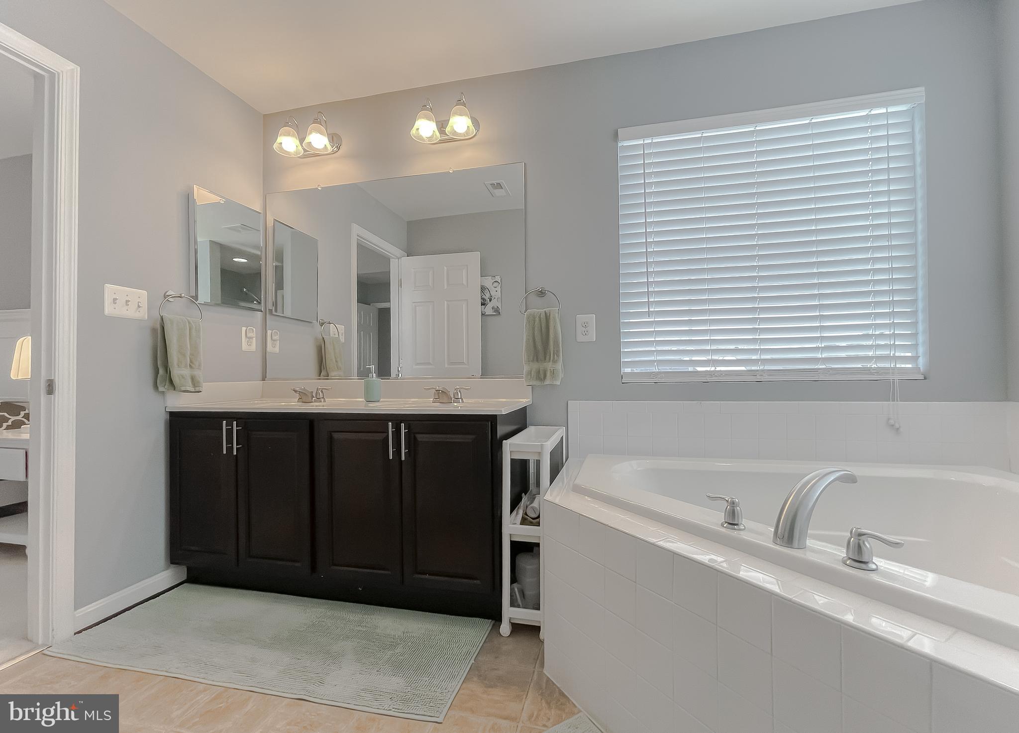 CLEMENTS POINTE - Residential