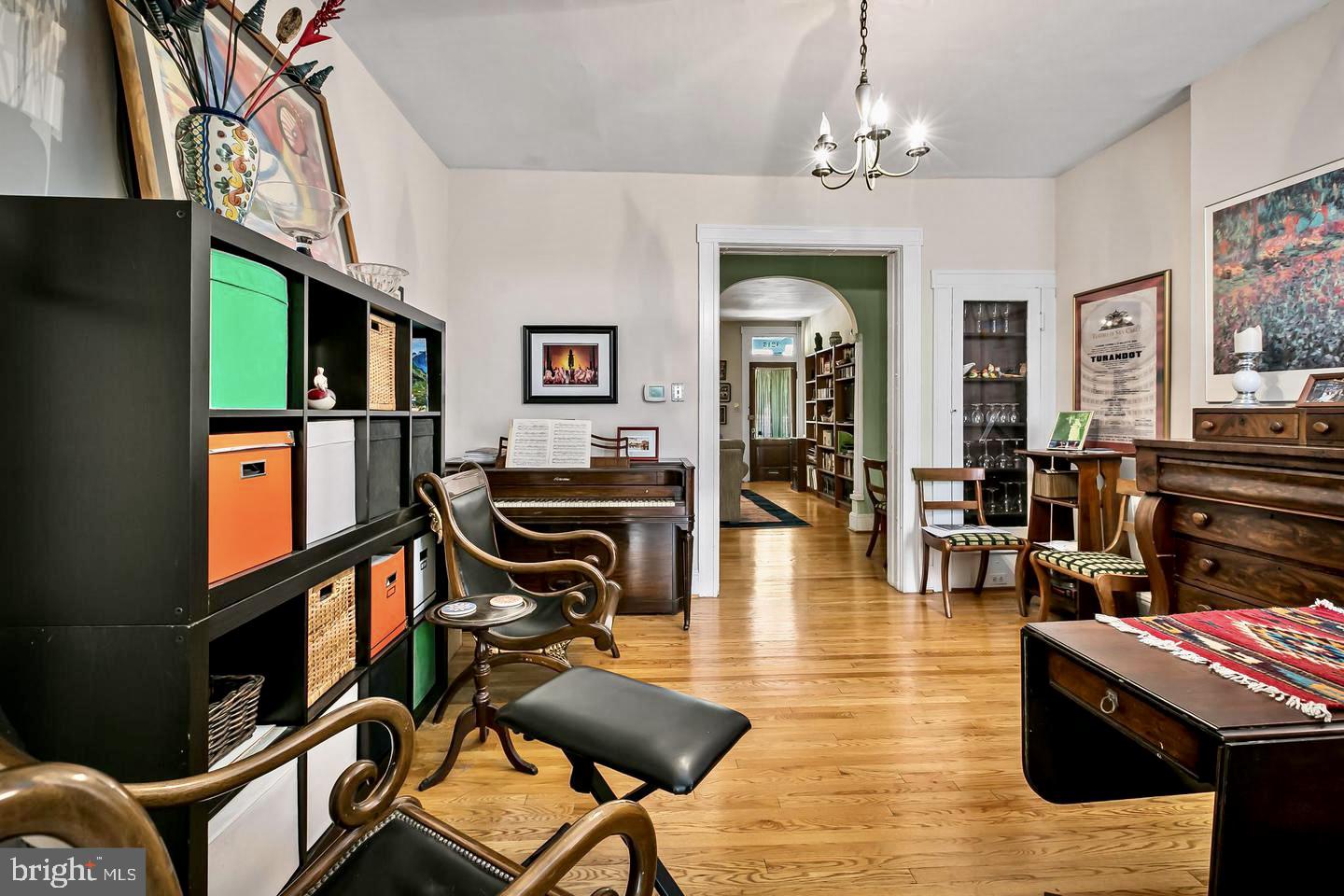 CHARLES VILLAGE - ABELL HISTORIC DISTRICT - Residential Lease