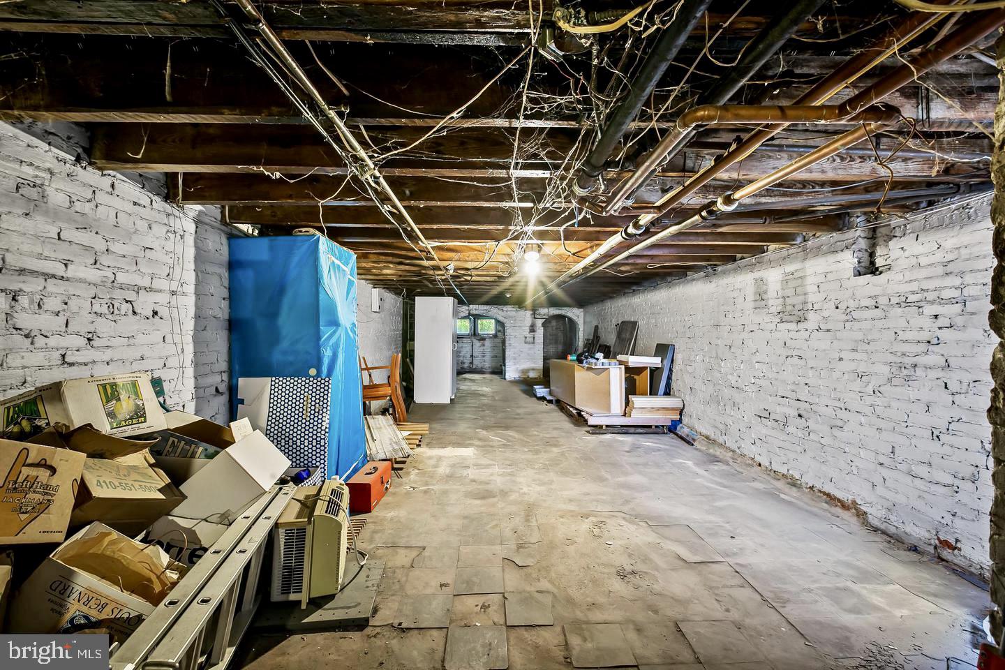 CHARLES VILLAGE - ABELL HISTORIC DISTRICT - Residential Lease