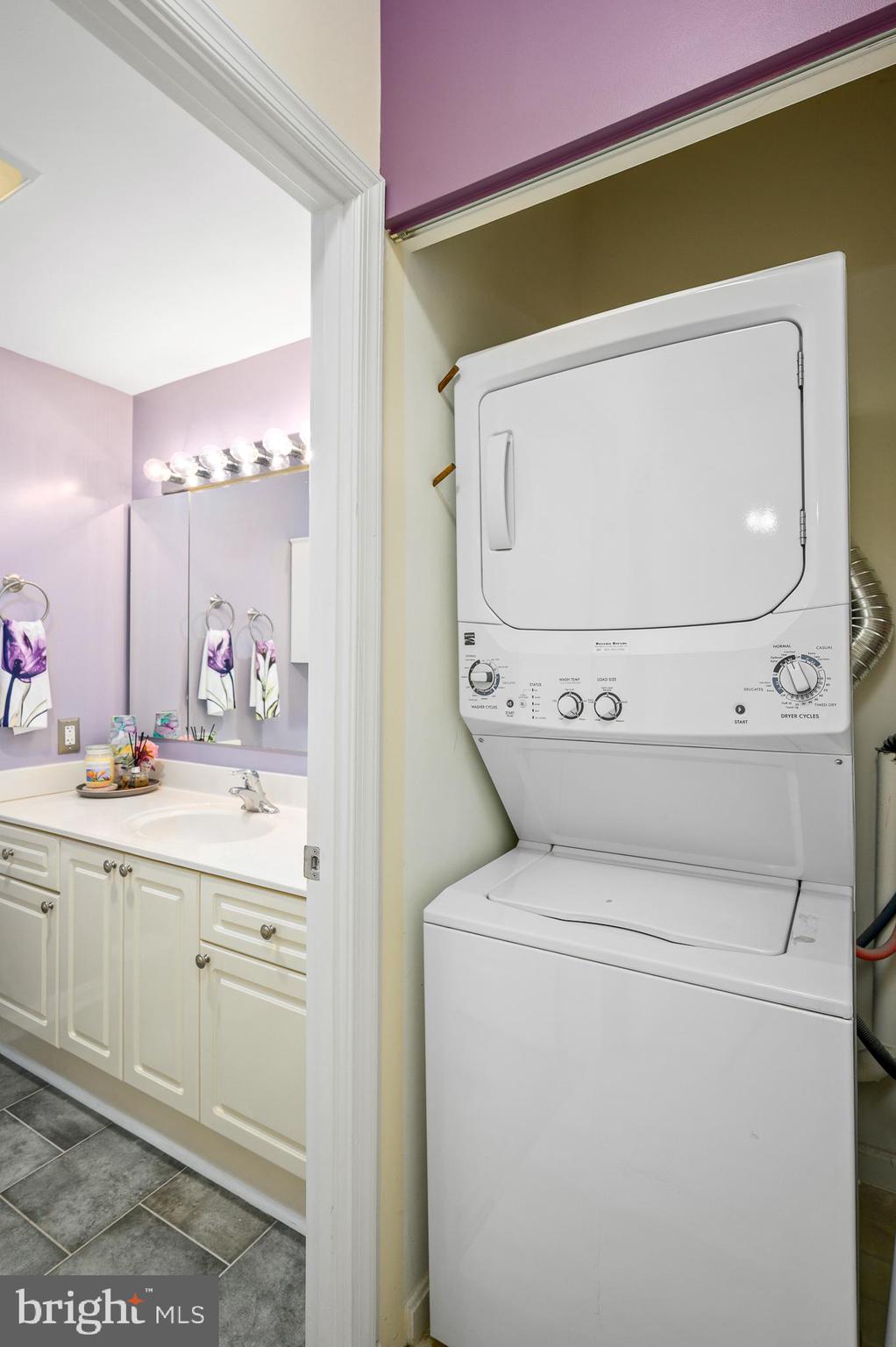 LANSDOWNE WOODS - Residential