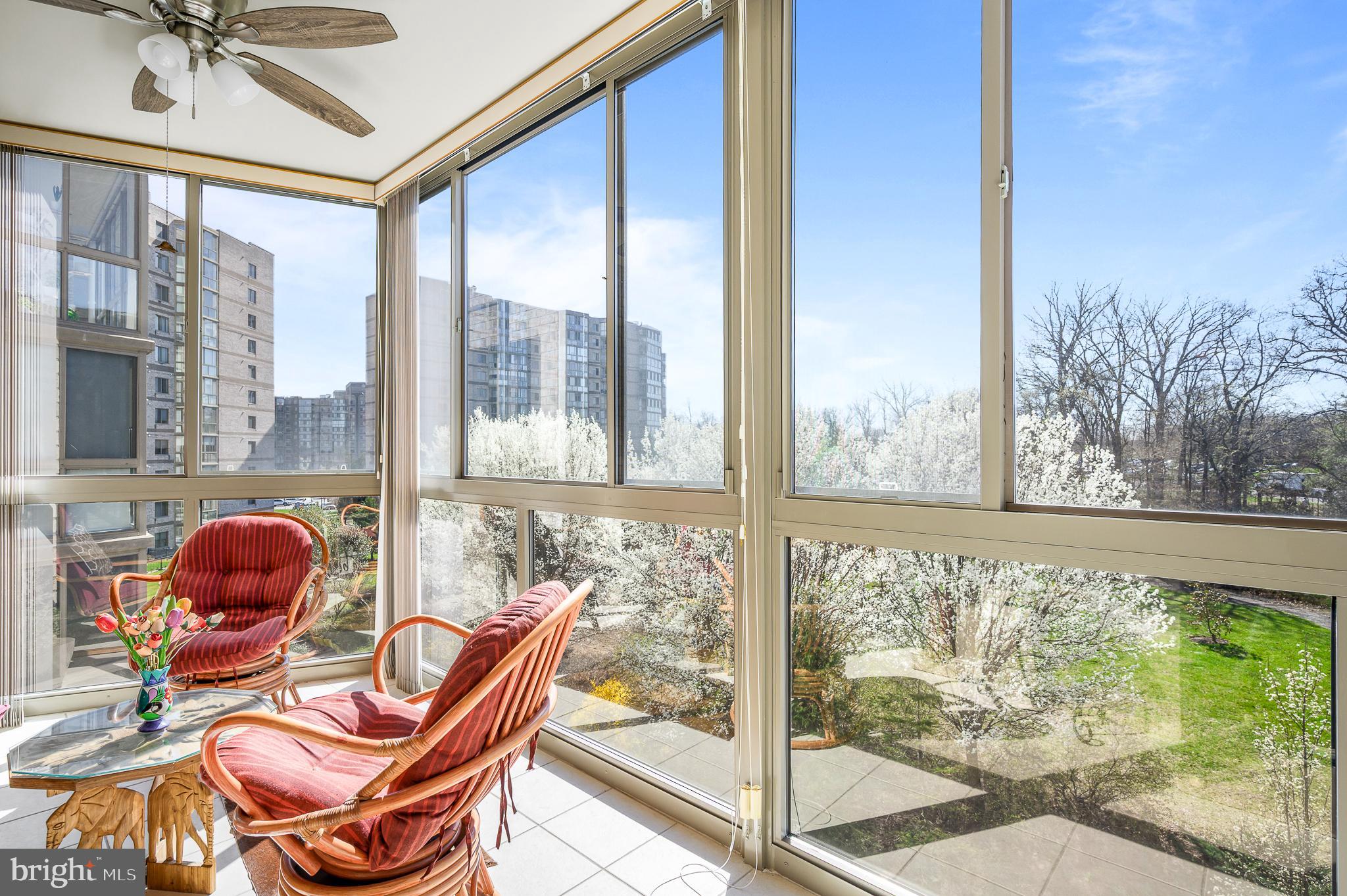 LANSDOWNE WOODS - Residential