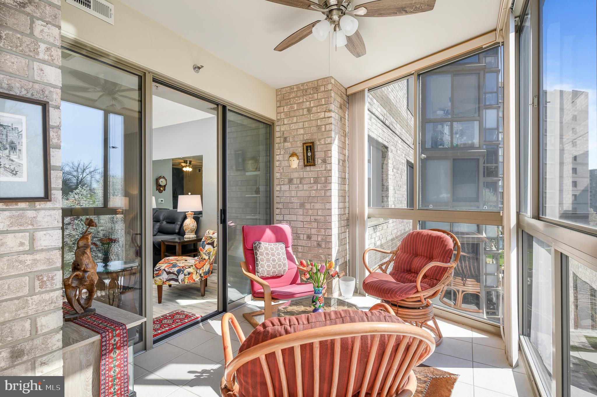 LANSDOWNE WOODS - Residential