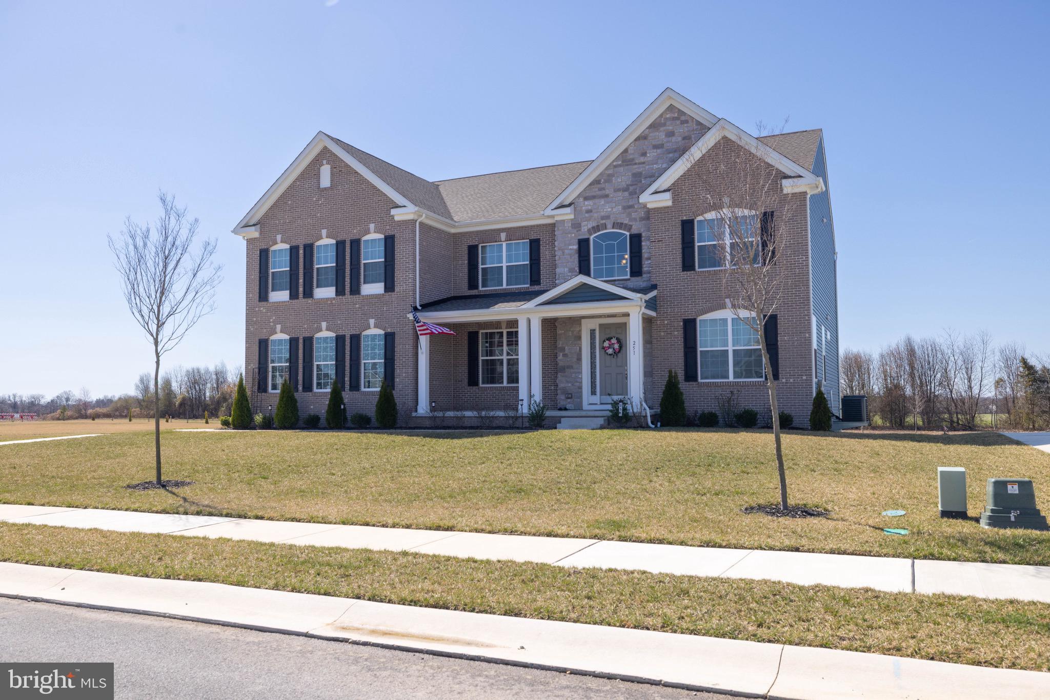 251 DILLON CIRCLE