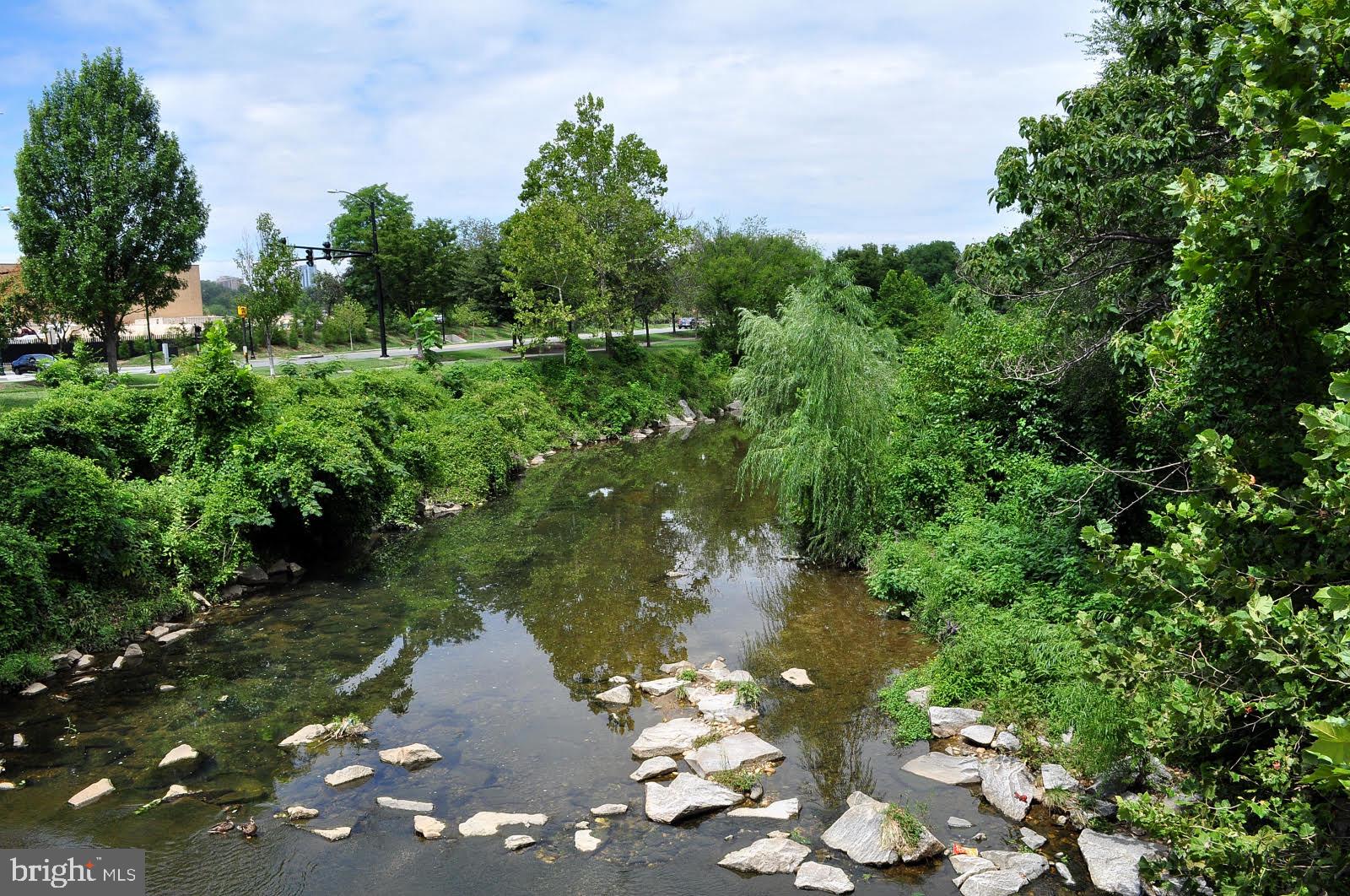 PARKFAIRFAX - Residential