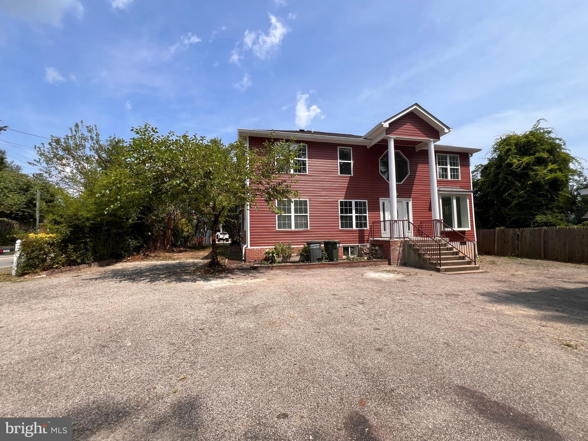 1501 DEVILS REACH ROAD