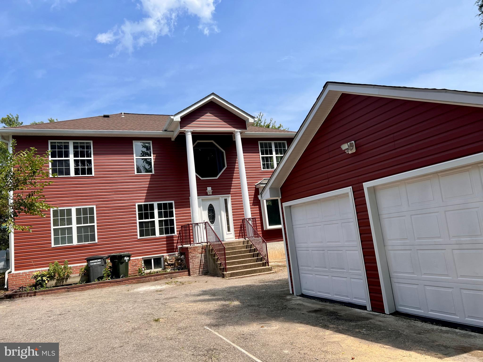 1501 DEVILS REACH ROAD