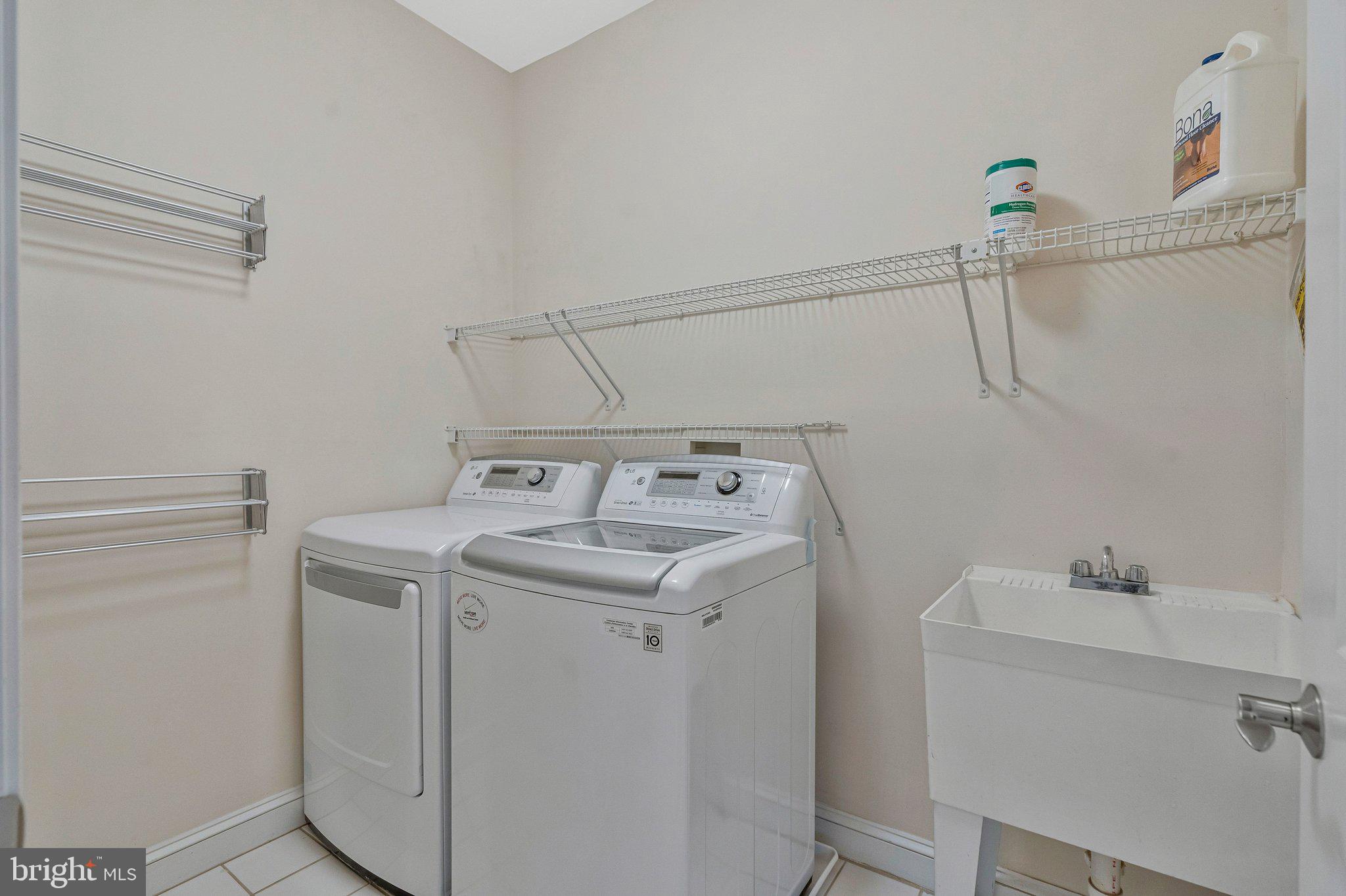 POTOMAC FARMS - Residential