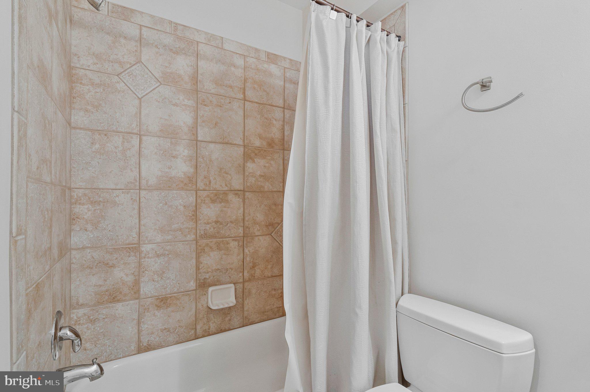 POTOMAC FARMS - Residential