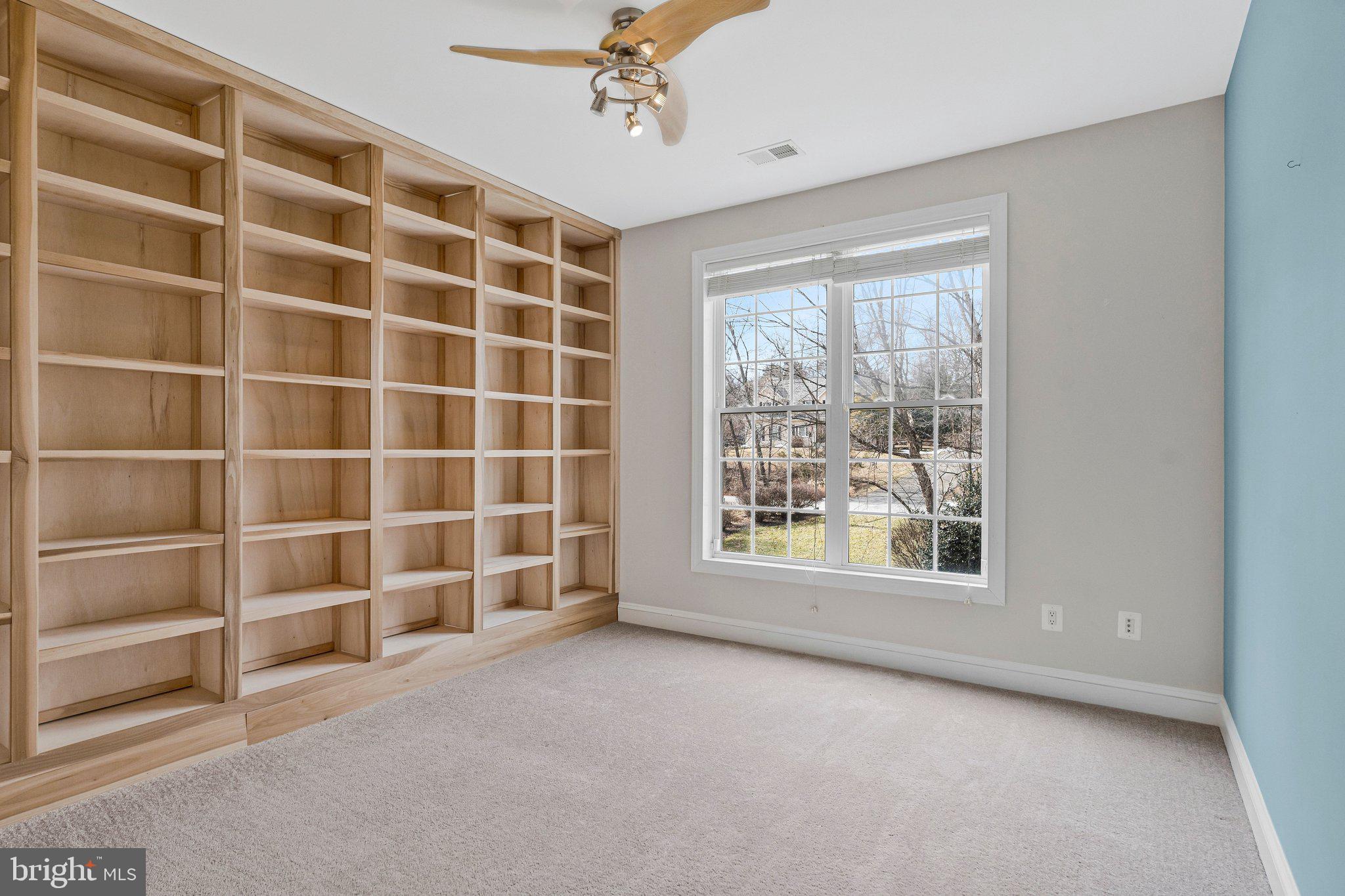 POTOMAC FARMS - Residential