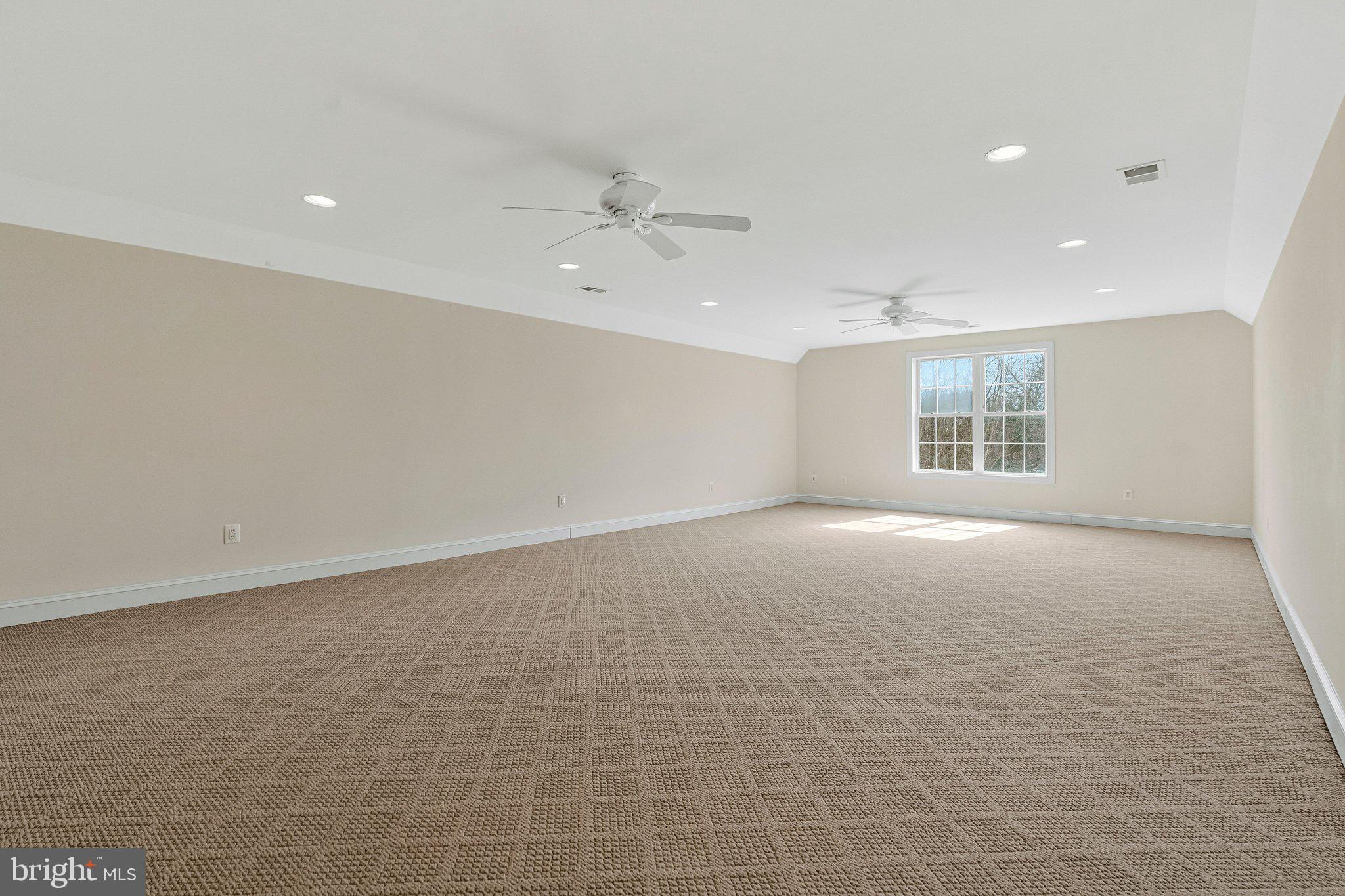 POTOMAC FARMS - Residential