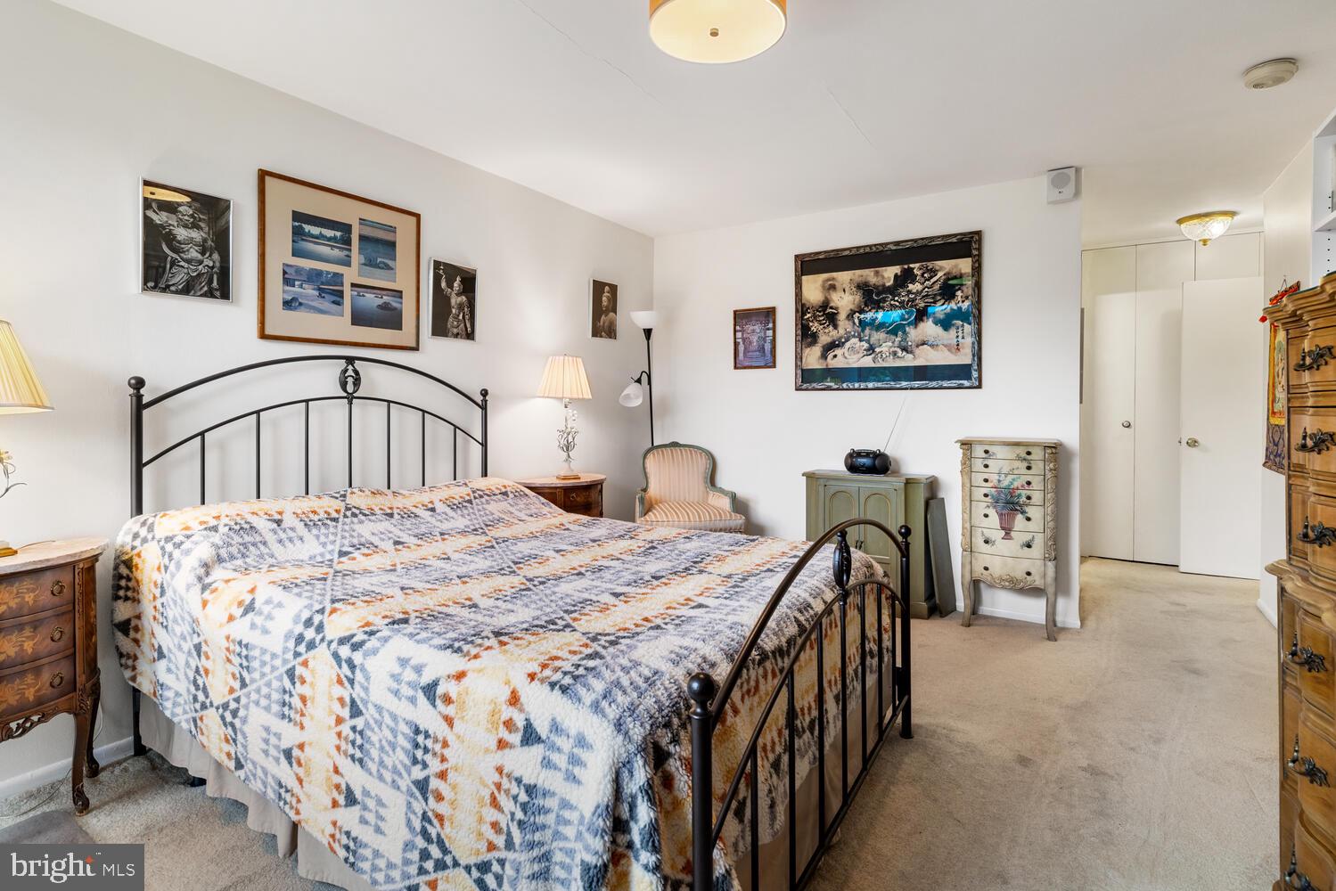 RIVER PARK - Residential