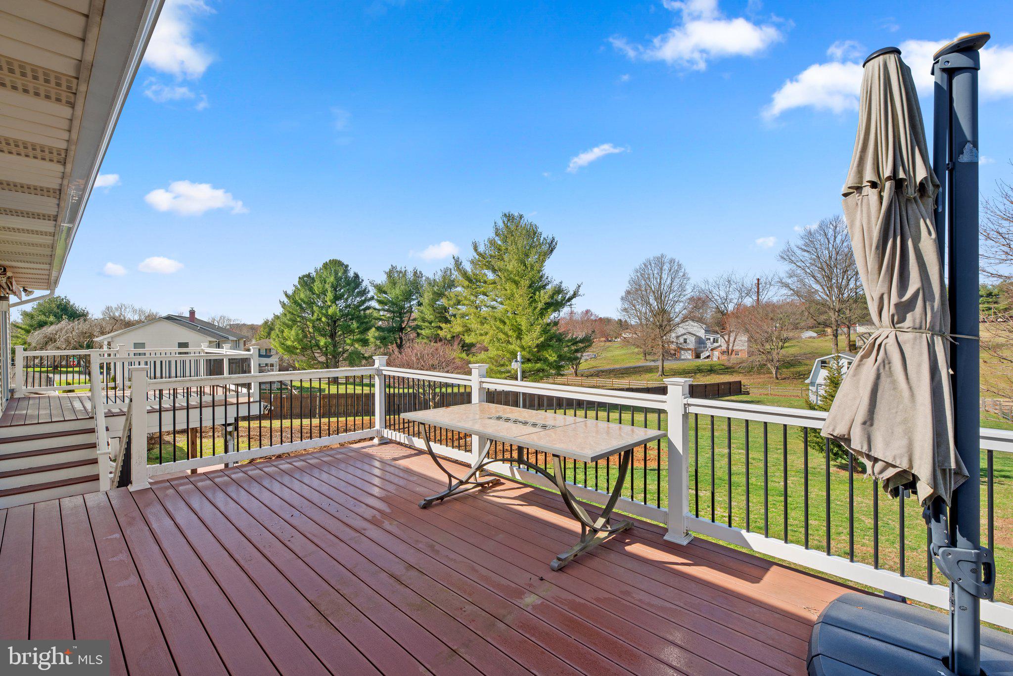 GREEN FIELD - Residential Lease