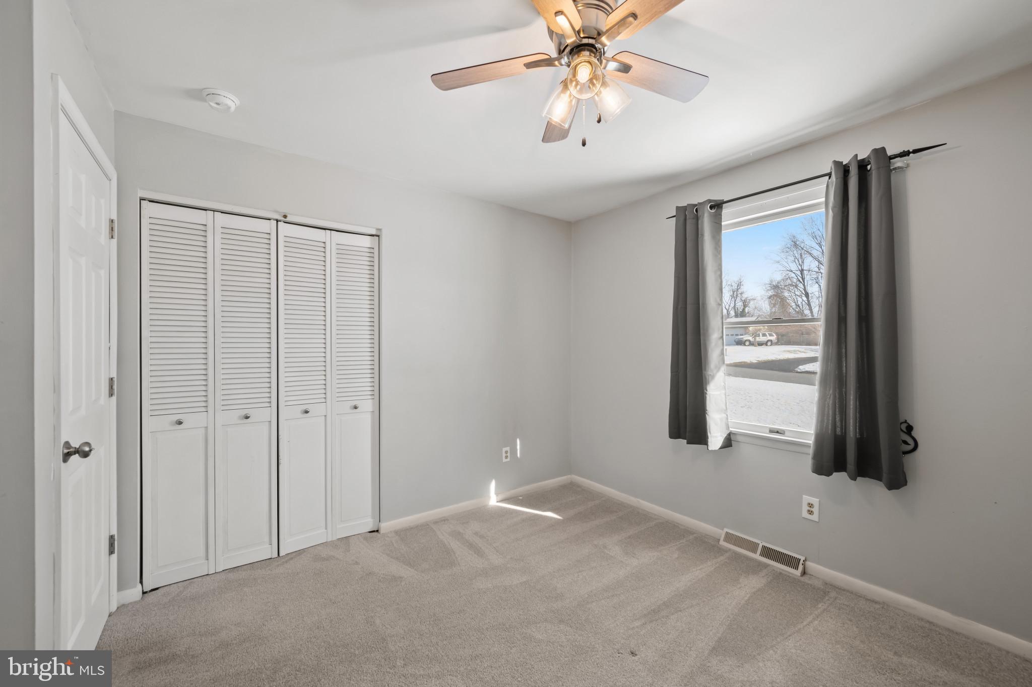 GREEN FIELD - Residential Lease