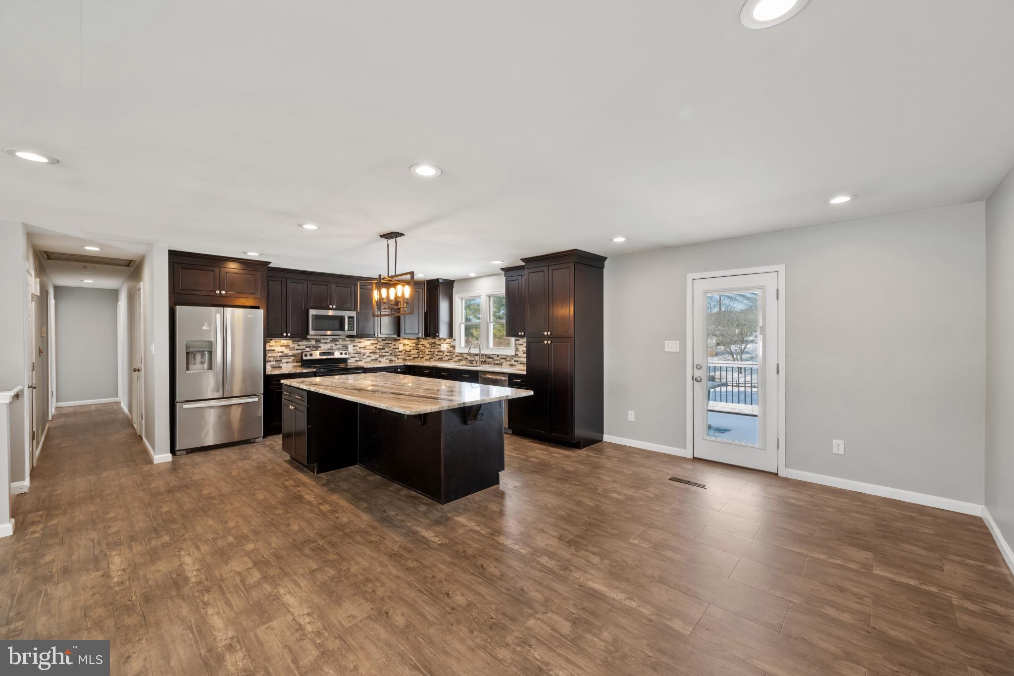 GREEN FIELD - Residential Lease