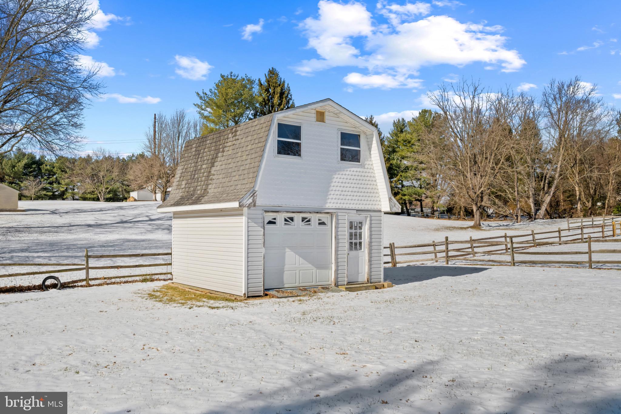 GREEN FIELD - Residential Lease