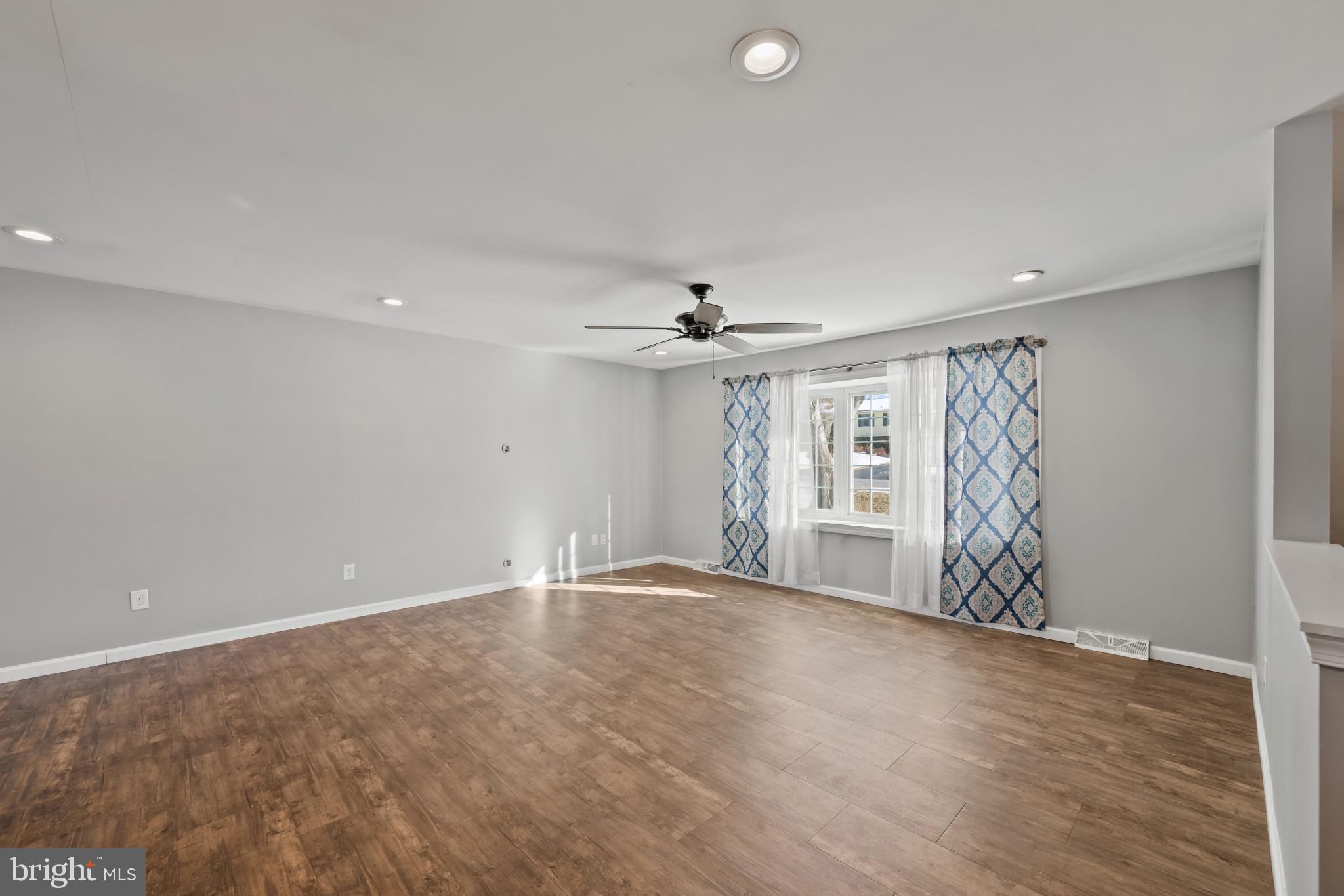 GREEN FIELD - Residential Lease