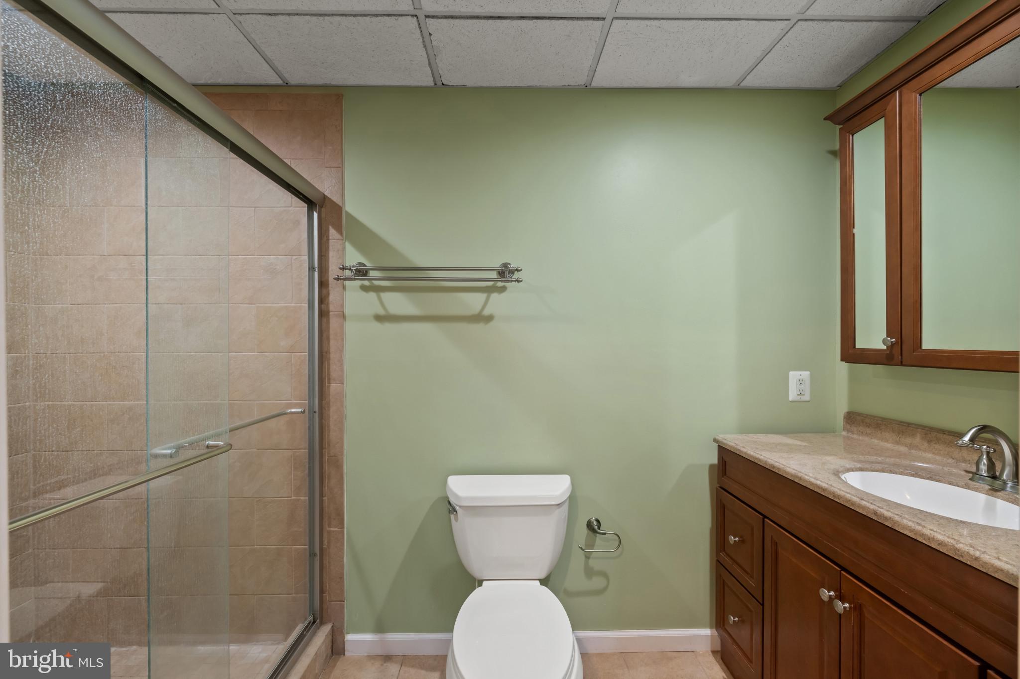 GREEN FIELD - Residential Lease