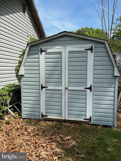 LANDOVER HILLS - Residential