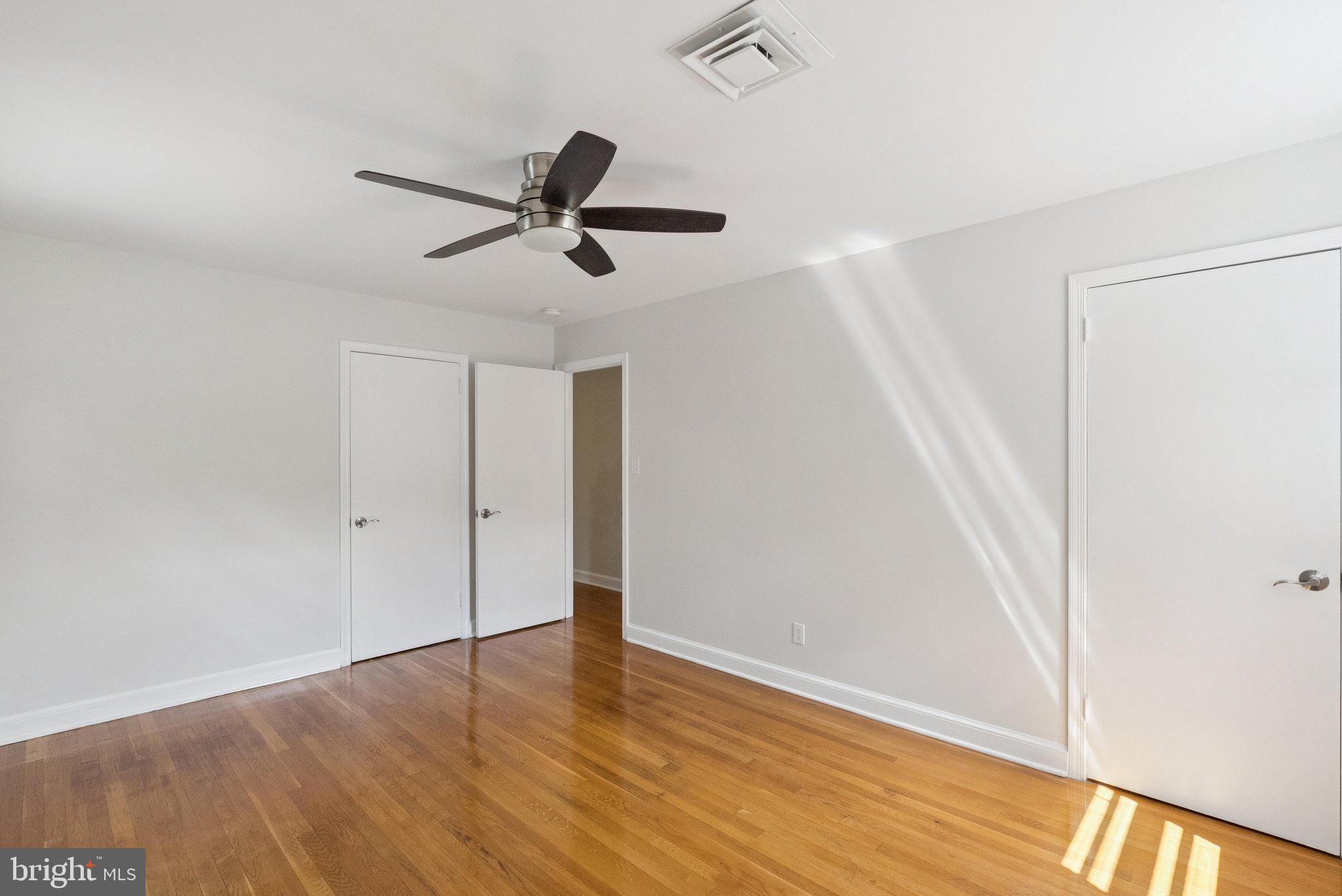 NORTH SHERWOOD FOREST - Residential