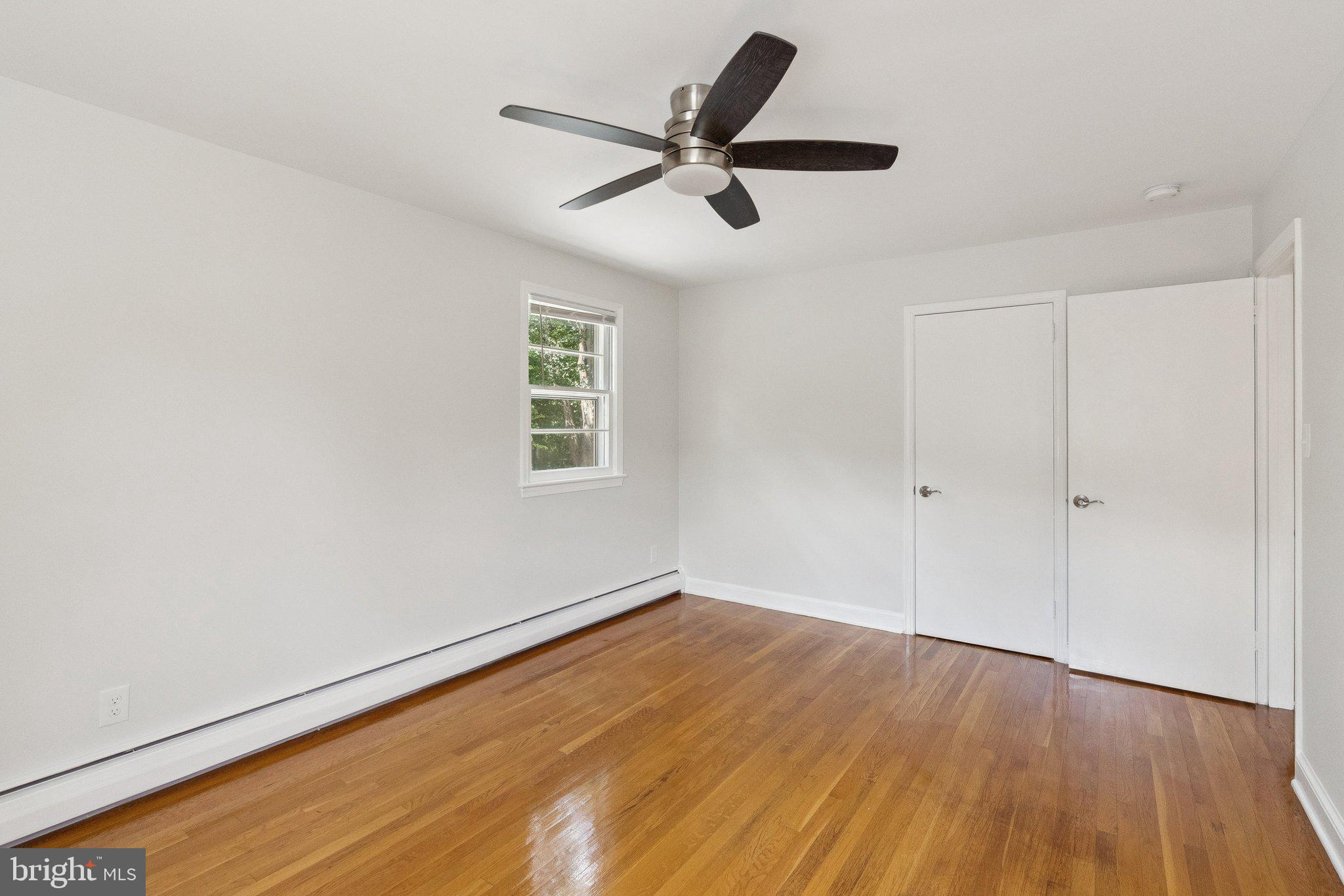 NORTH SHERWOOD FOREST - Residential