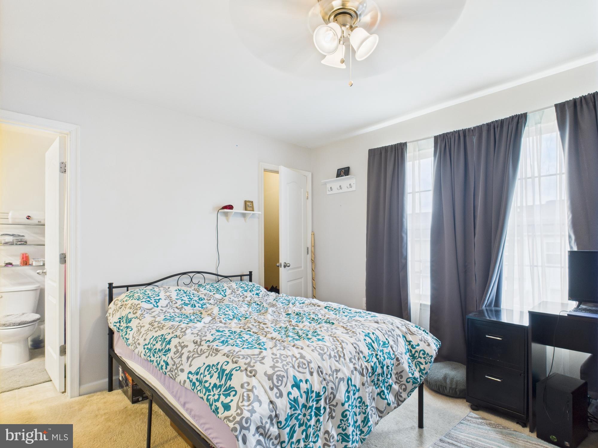 MANOR PARK - Residential