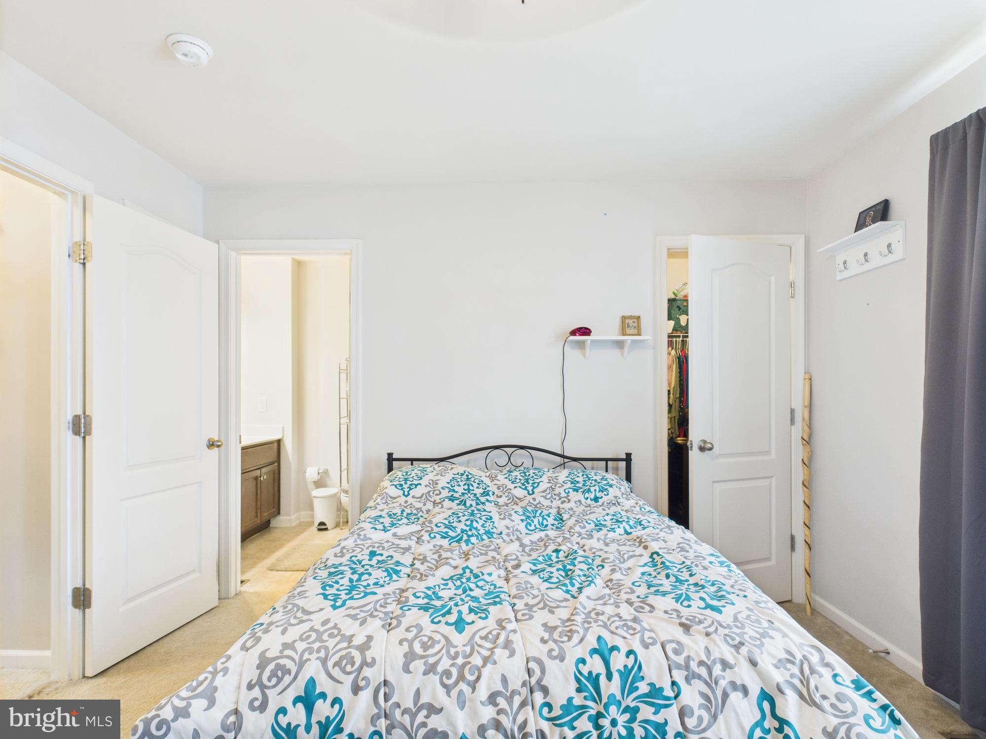 MANOR PARK - Residential