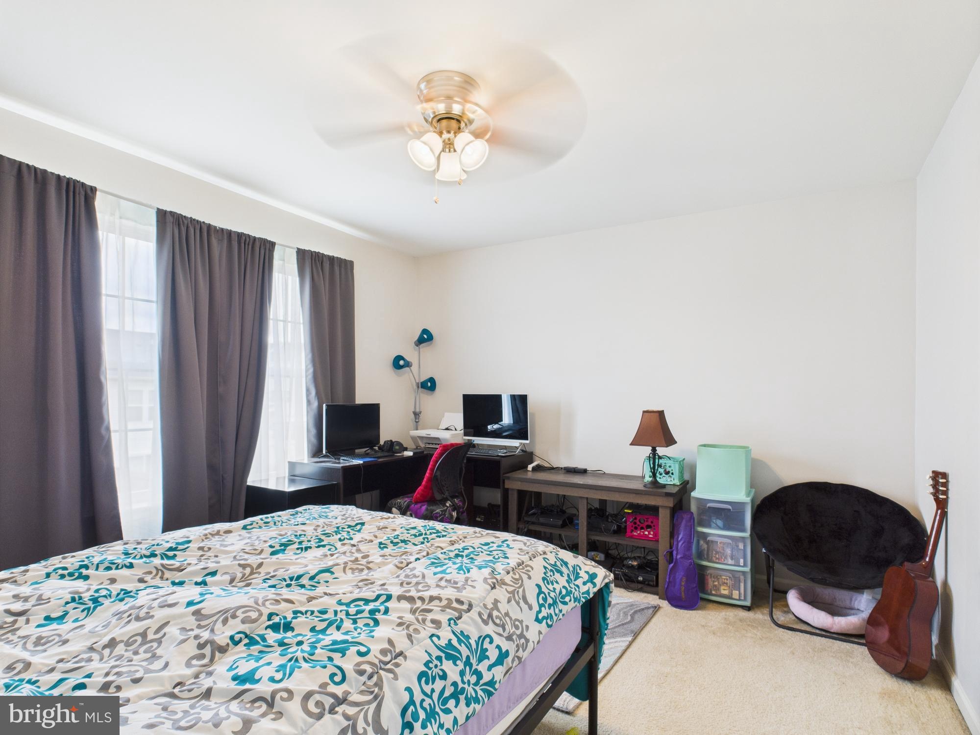 MANOR PARK - Residential