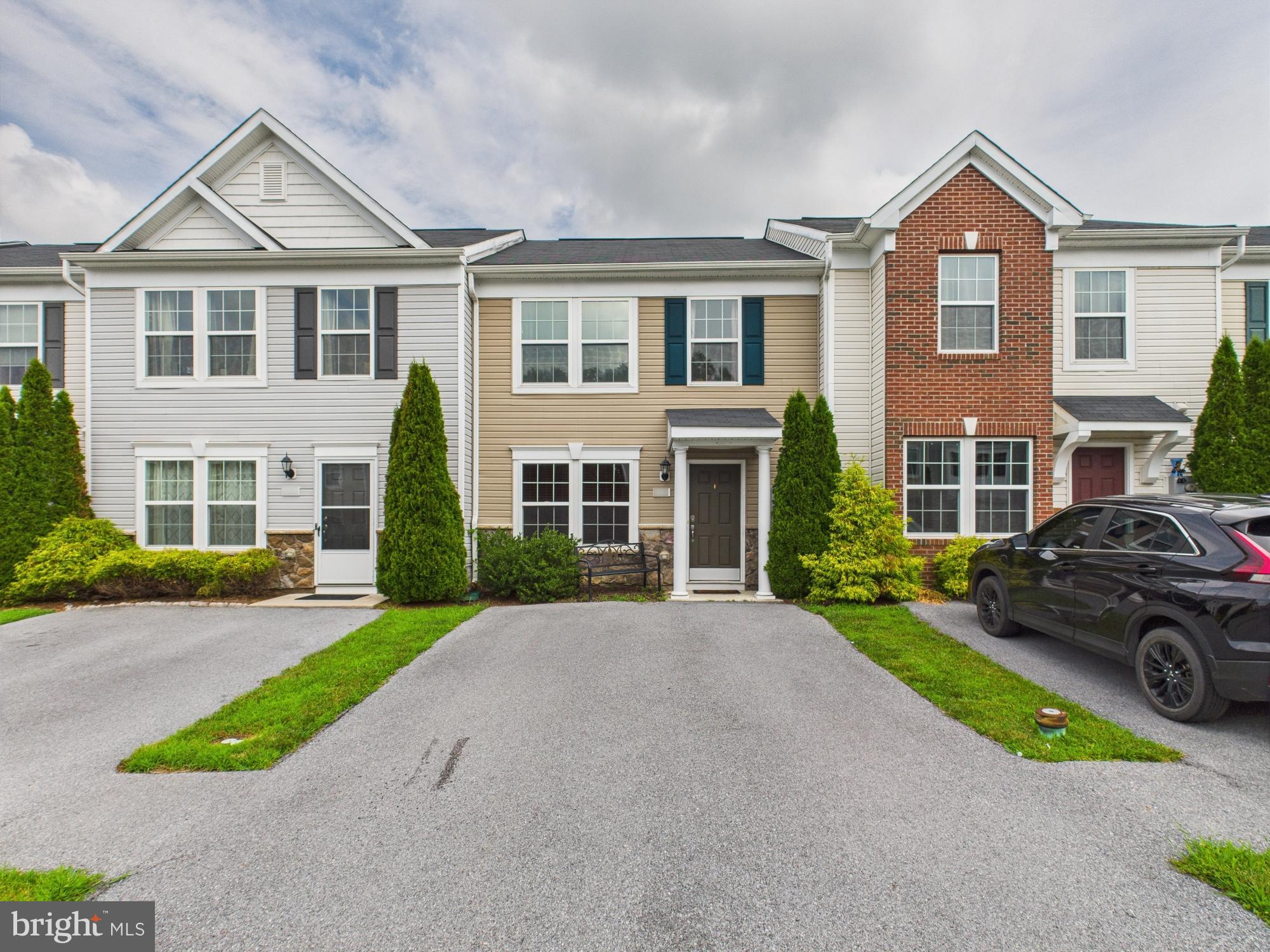 MANOR PARK - Residential