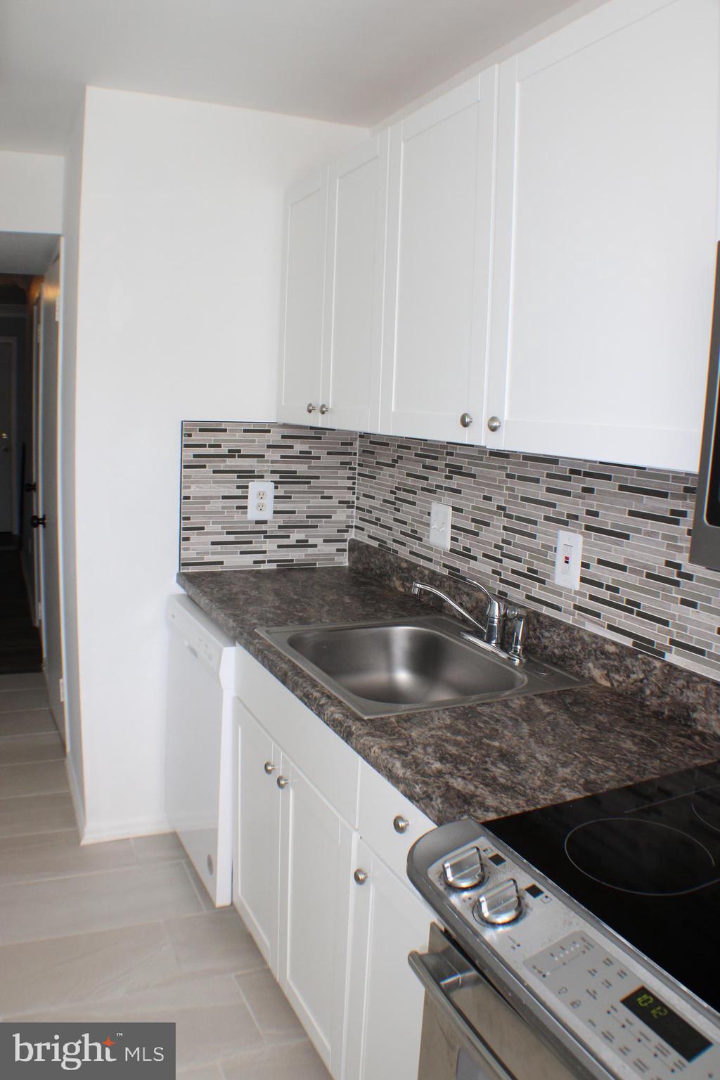 CLUB HILL - Residential