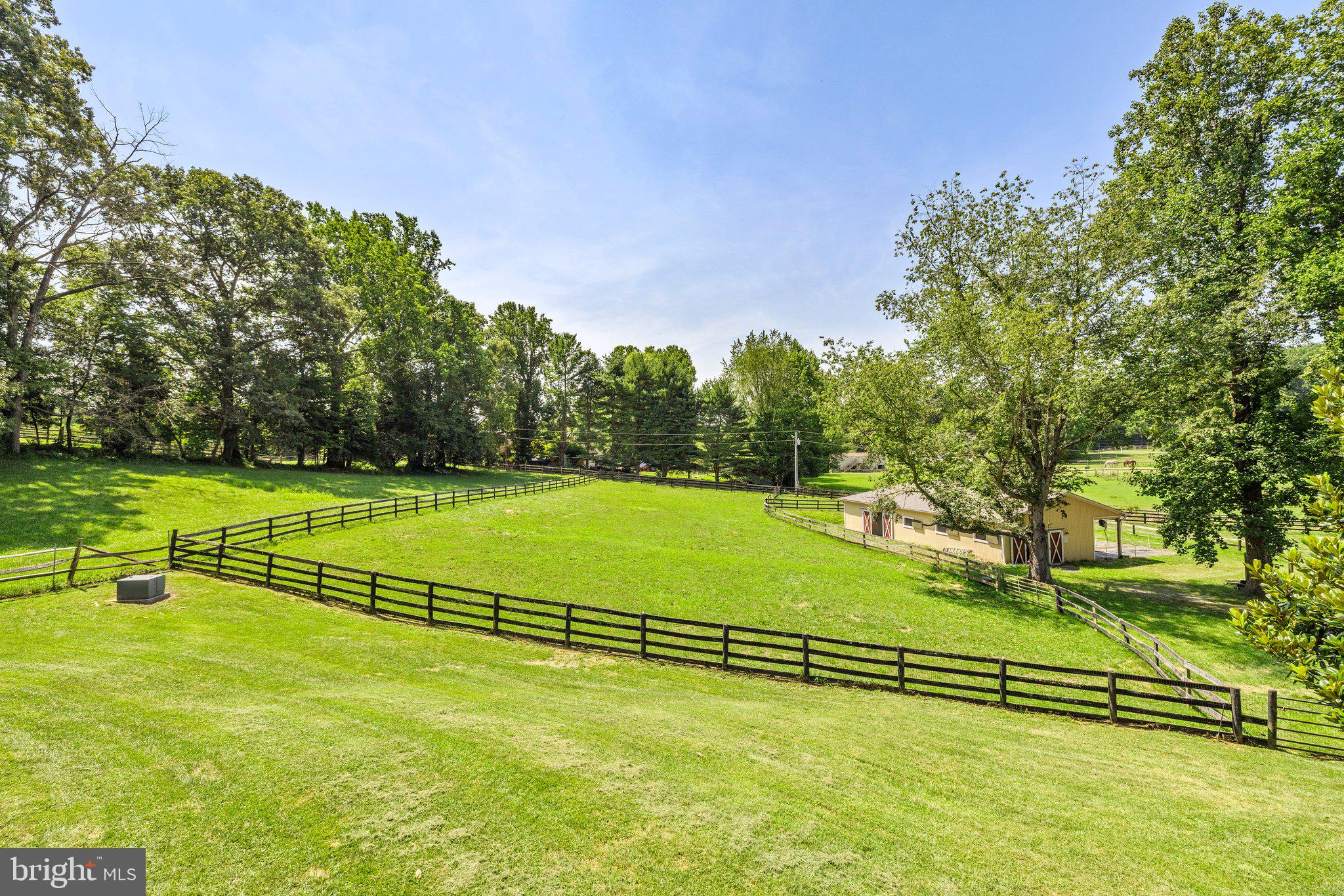 REDLAC FOREST - Residential