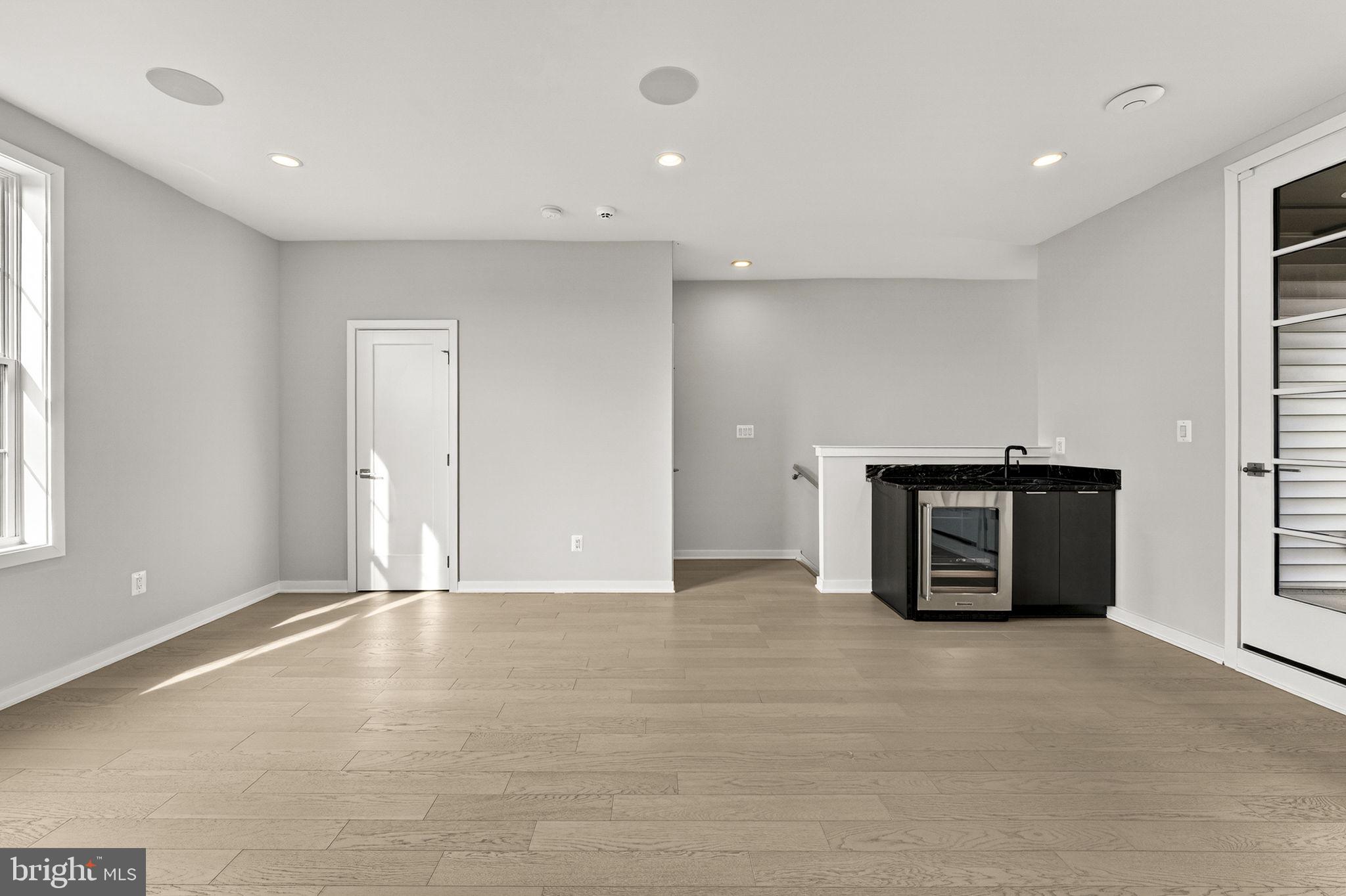 METRO WALK AT MOOREFIELD STATION - Residential