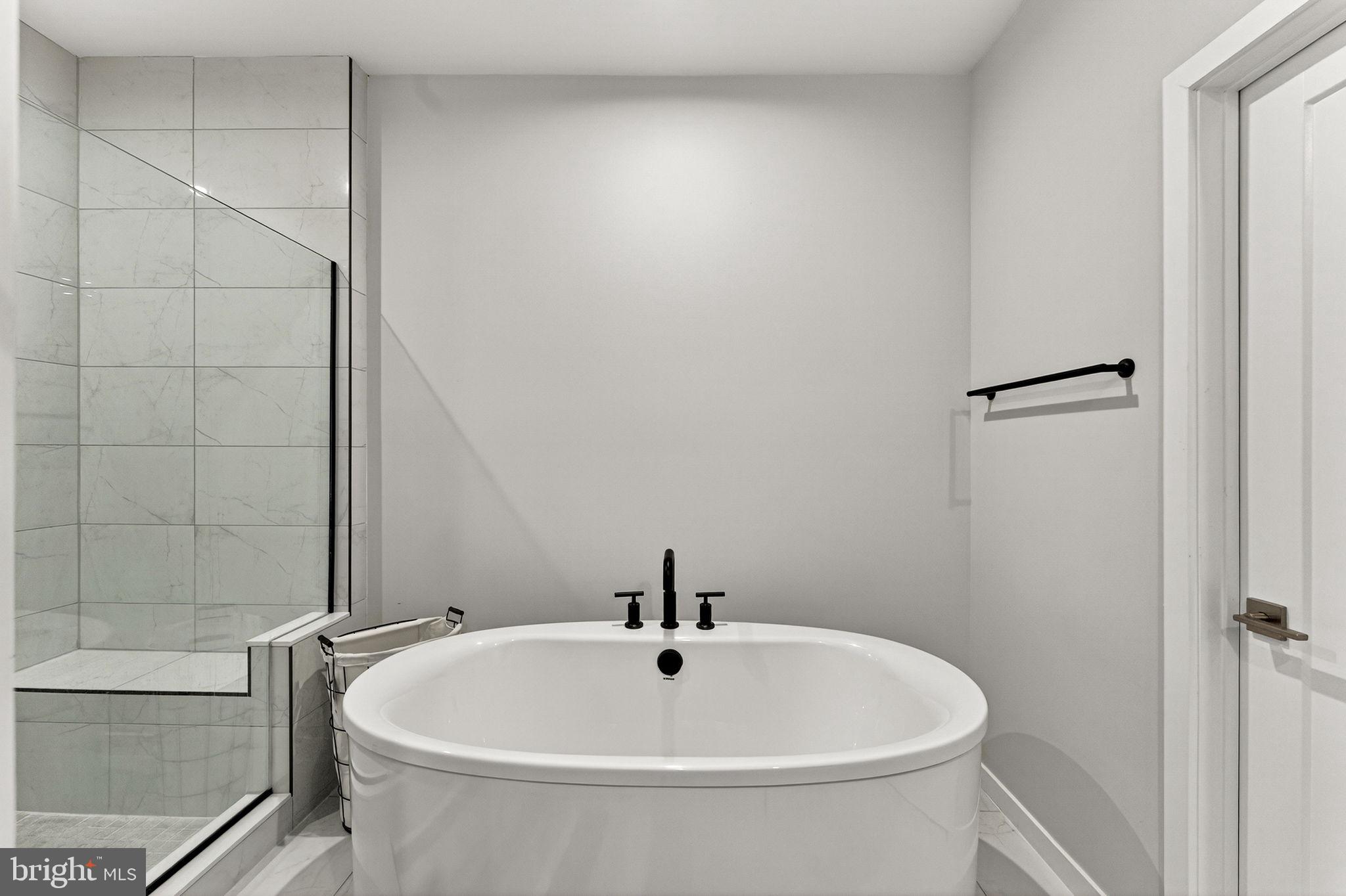 METRO WALK AT MOOREFIELD STATION - Residential