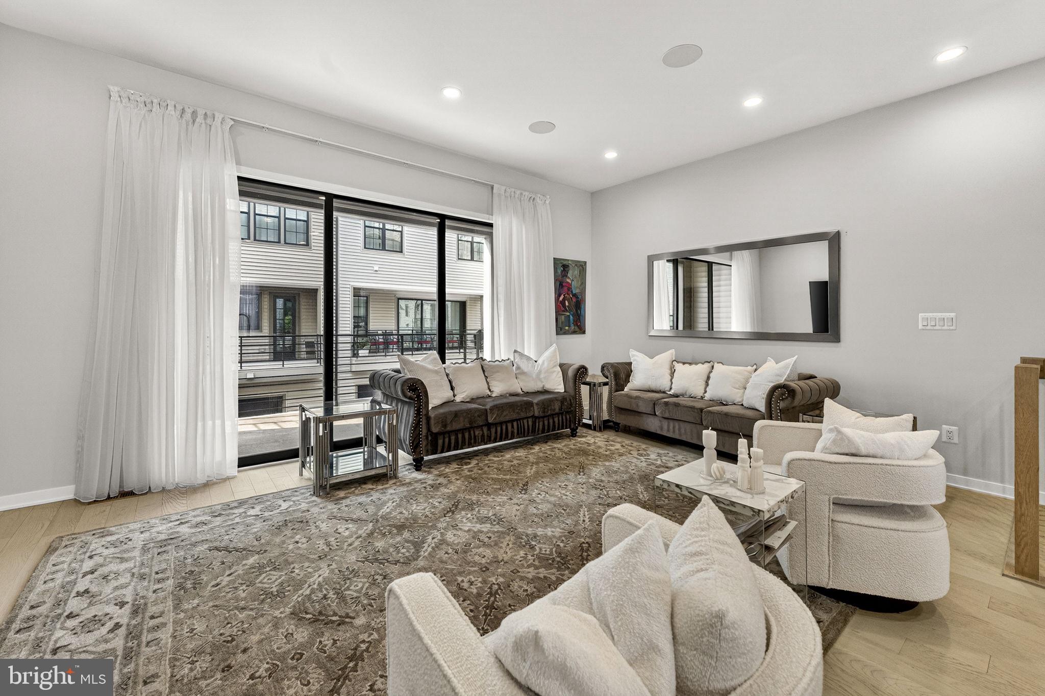 METRO WALK AT MOOREFIELD STATION - Residential