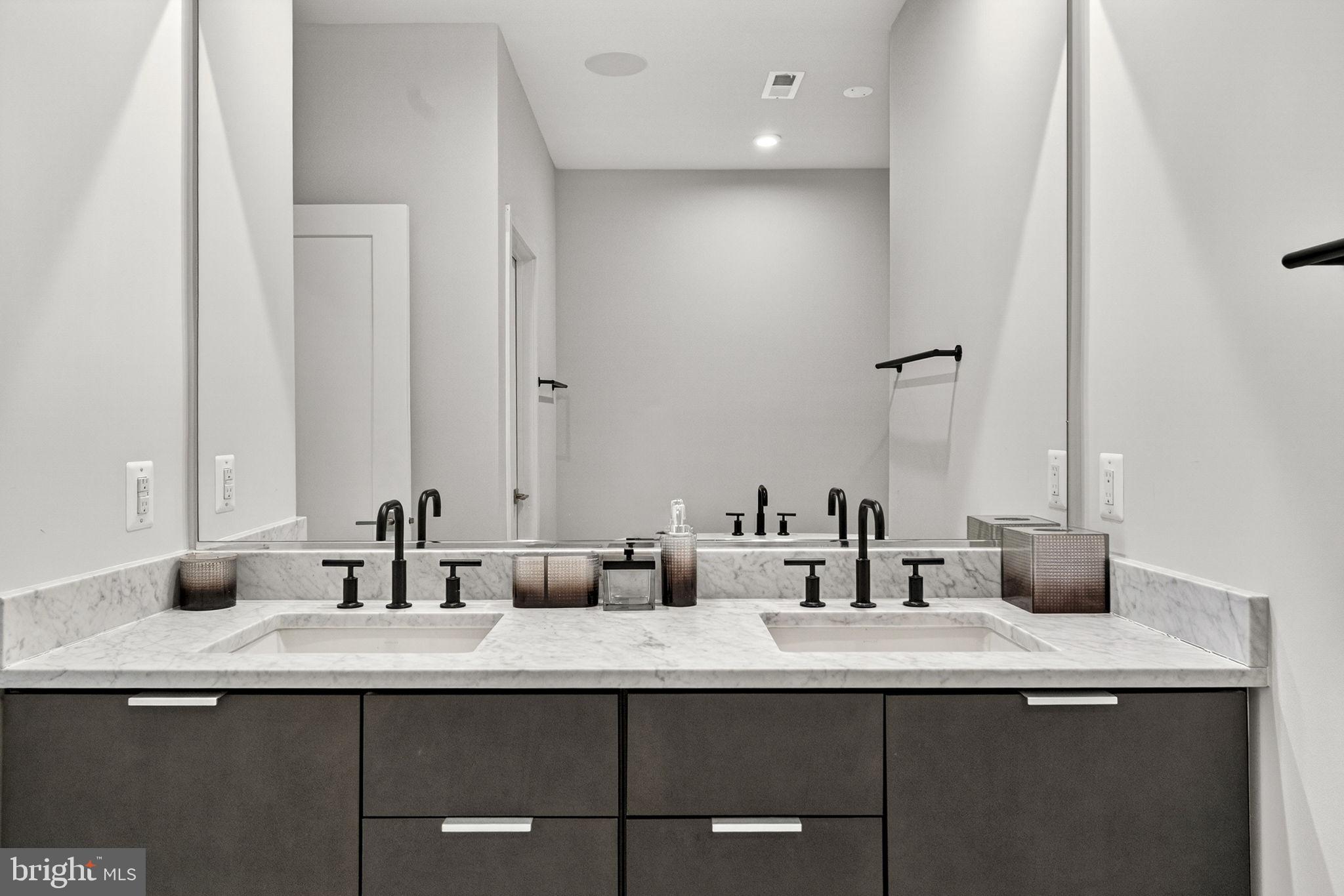 METRO WALK AT MOOREFIELD STATION - Residential