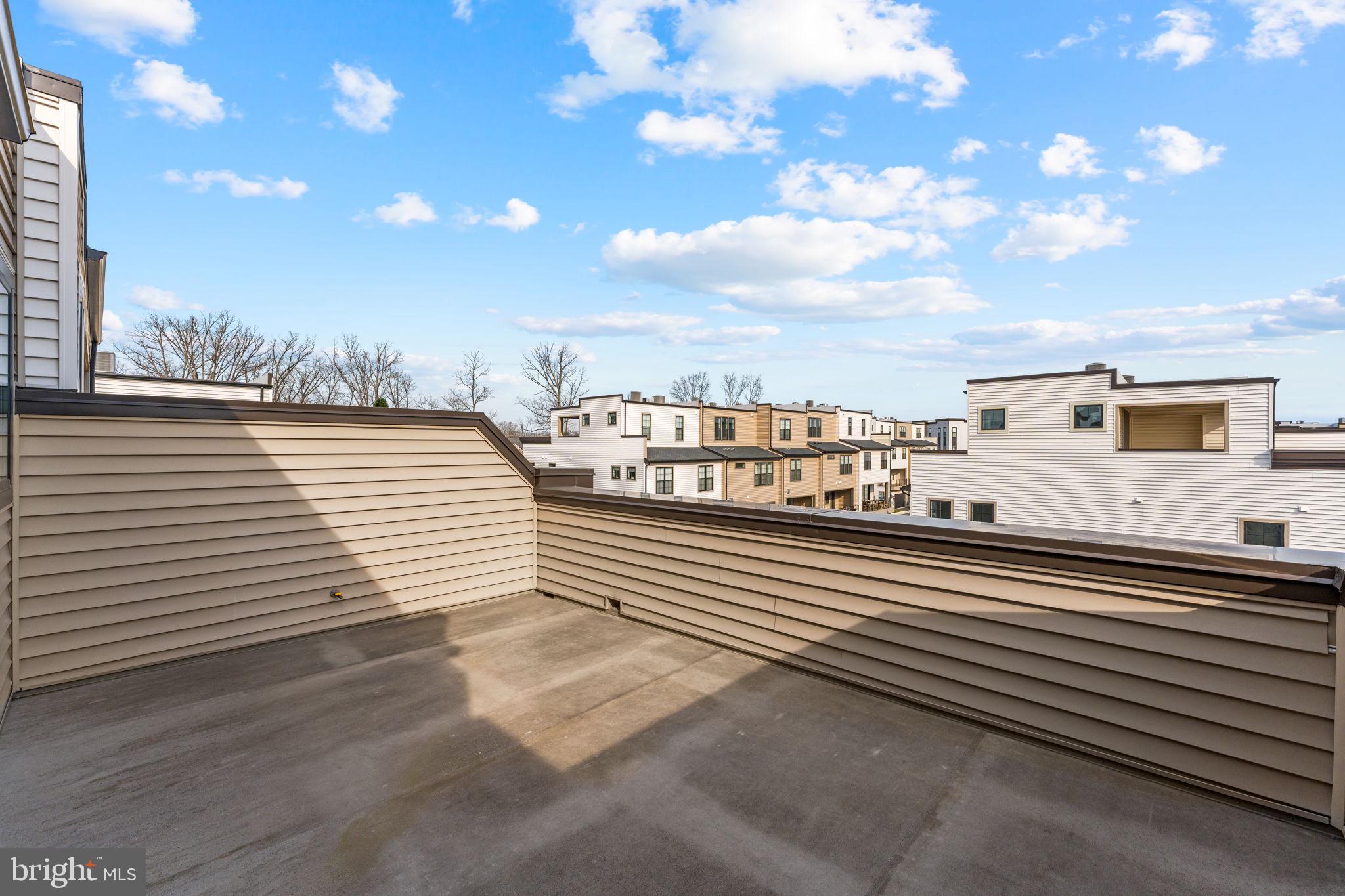 METRO WALK AT MOOREFIELD STATION - Residential