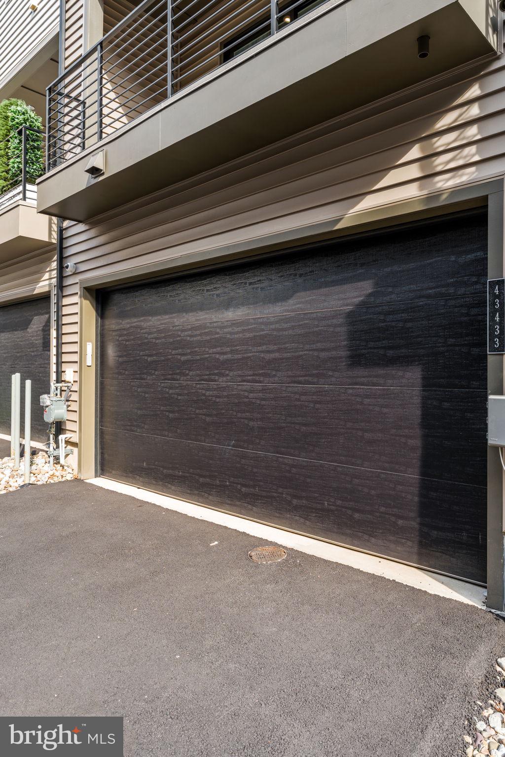 METRO WALK AT MOOREFIELD STATION - Residential