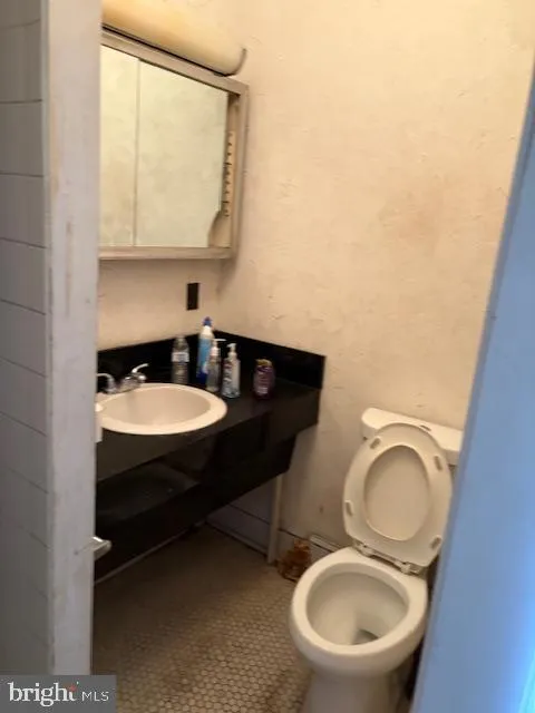 Philadelphia, Pennsylvania 19146, United States, 3 Bedrooms Bedrooms, ,2 BathroomsBathrooms,Residential,Active,128917