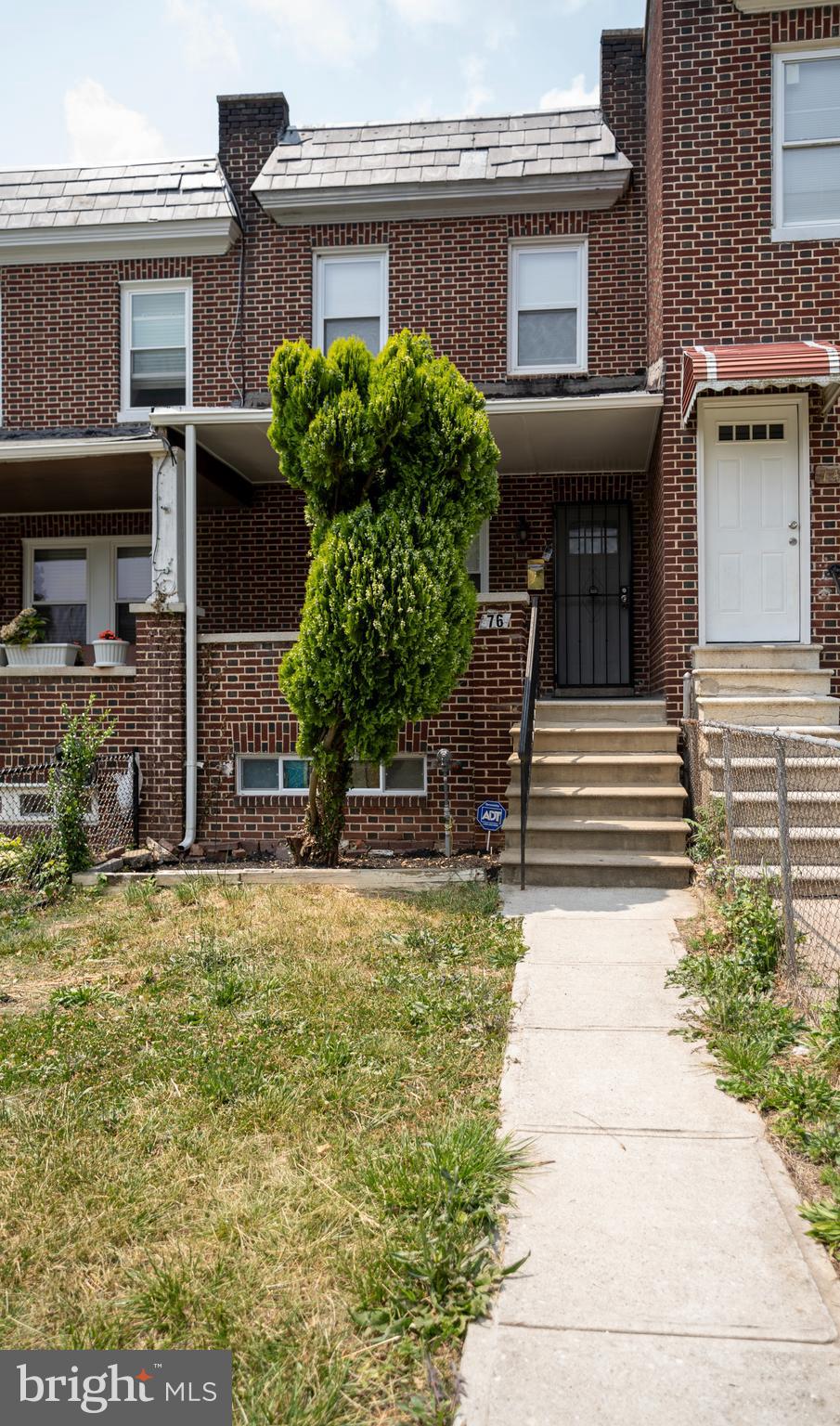 SAINT JOSEPHS - Residential Lease